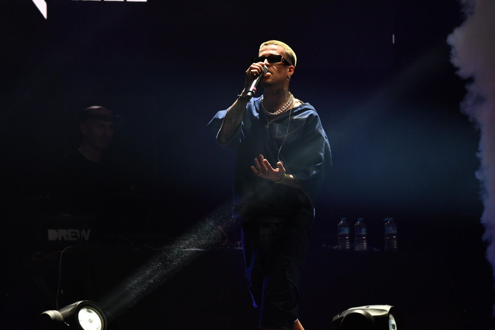 Las imágenes del concierto de Maikel Delacalle en las Fiestas Colombinas de Huelva