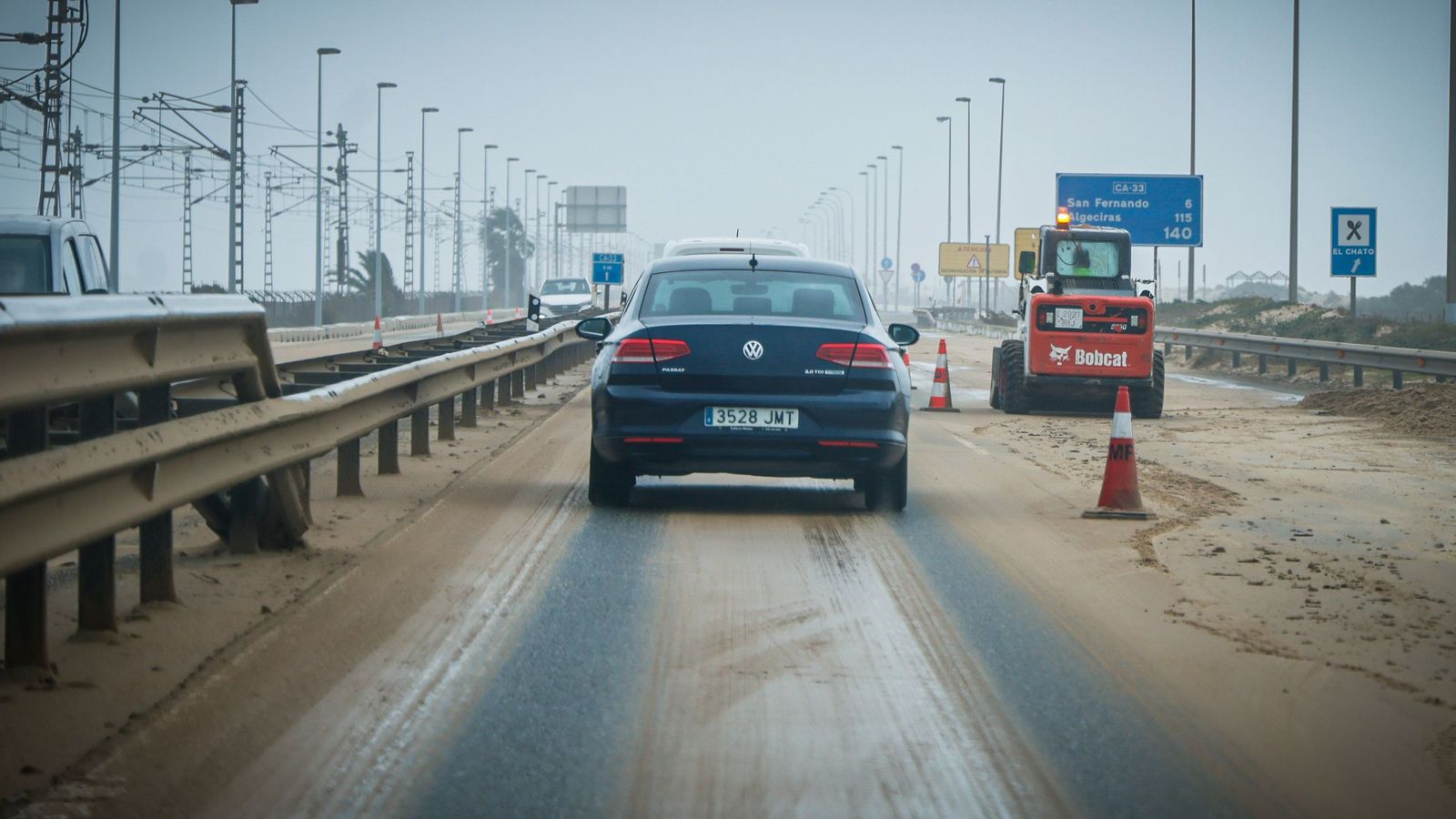 Imágenes de las incidencias y destrozos provocados por la borrasca Kristin en Cádiz