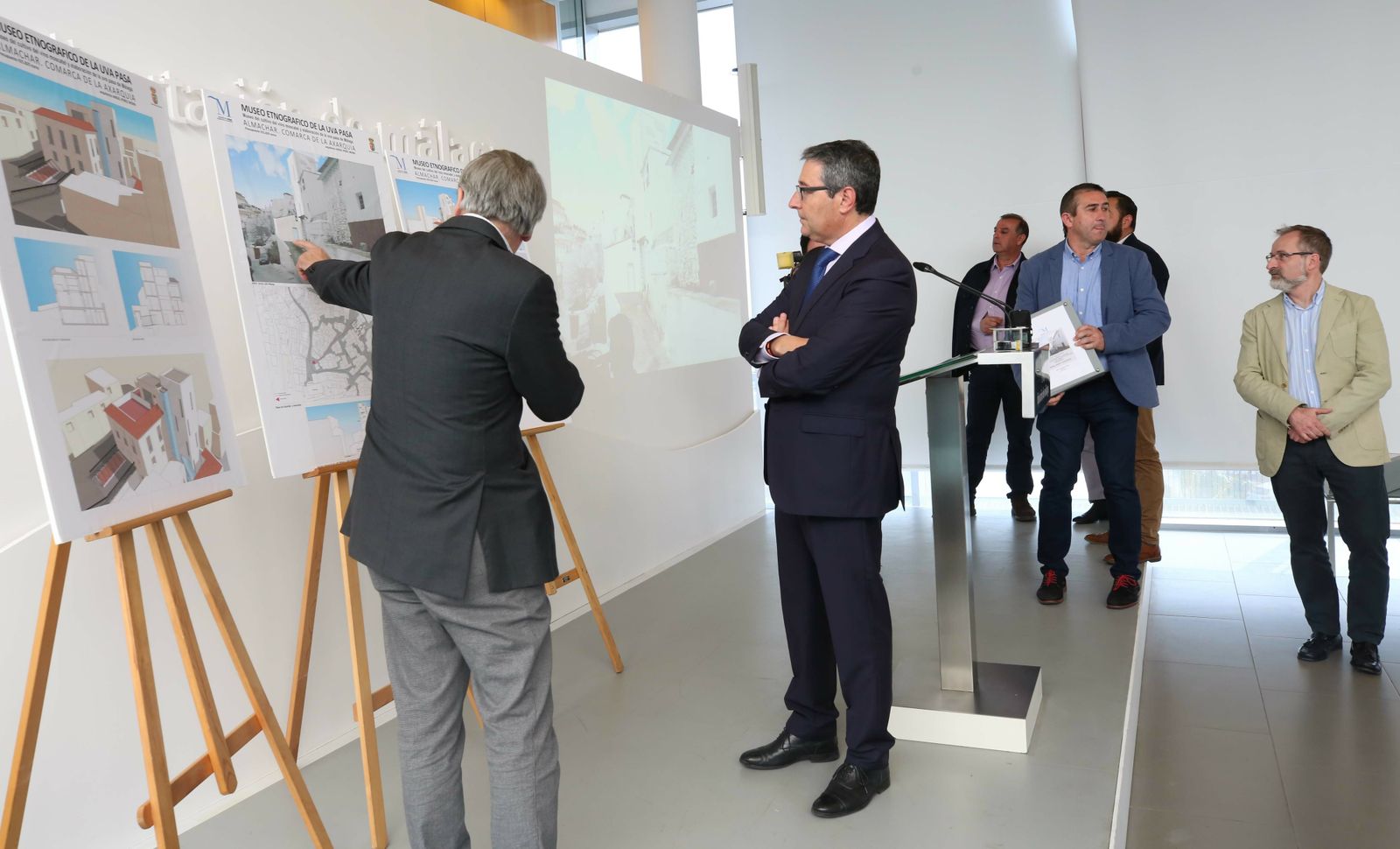 Presentación del proyecto del Museo de la Pasa en Almáchar.