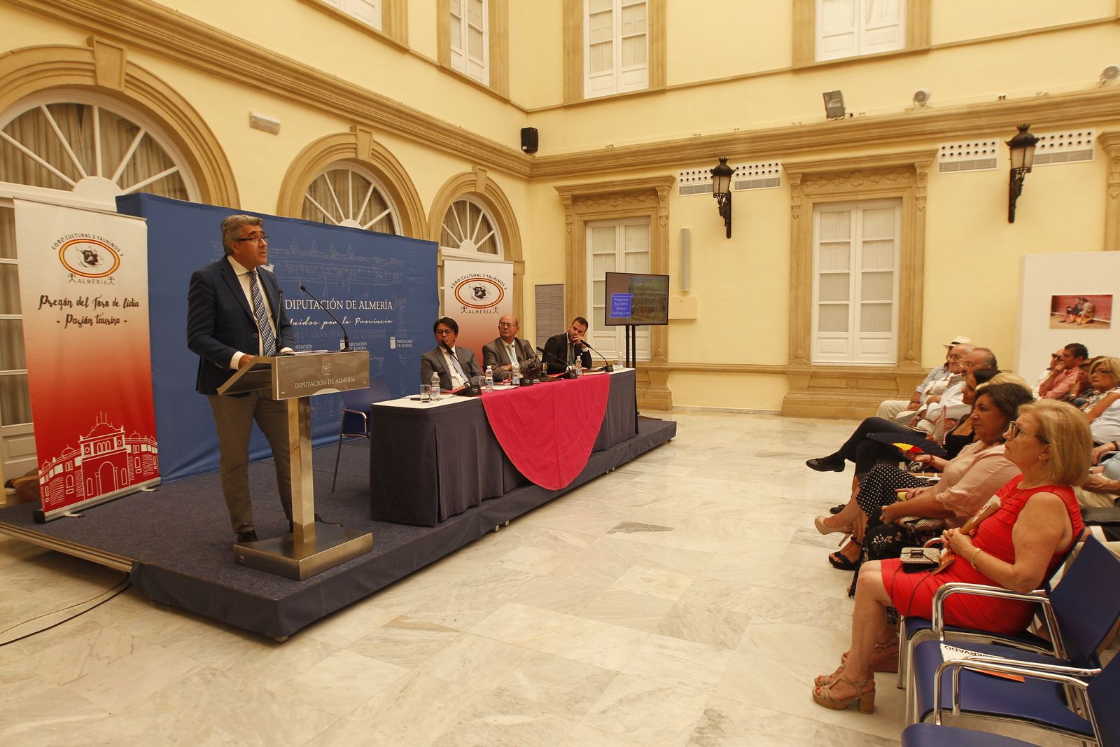 Fotogalería Pregón del Toro de Lidia. Feria de Almería 2019