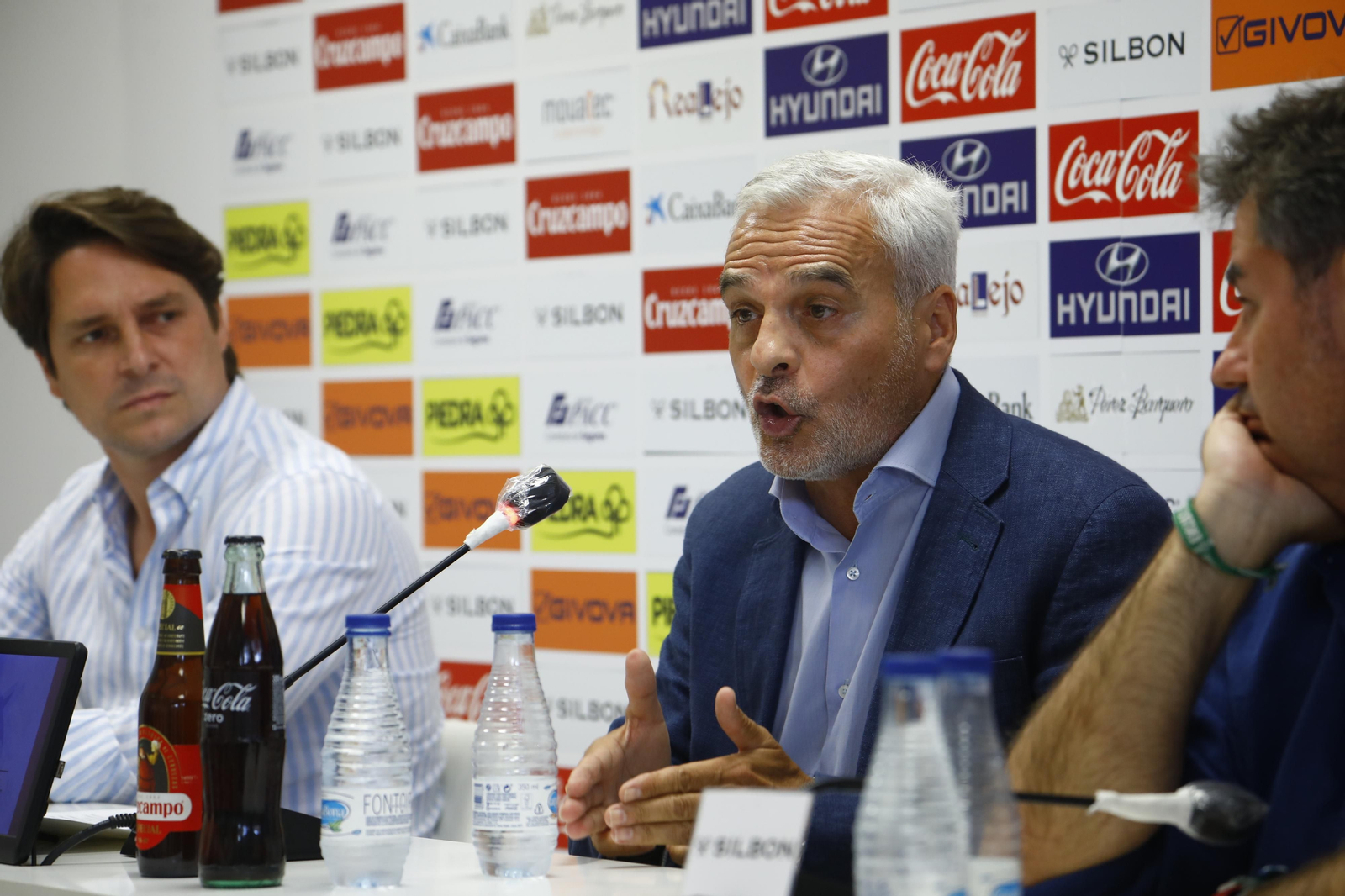 Las imágenes de la despedida de Miguel Valenzuela del Córdoba CF