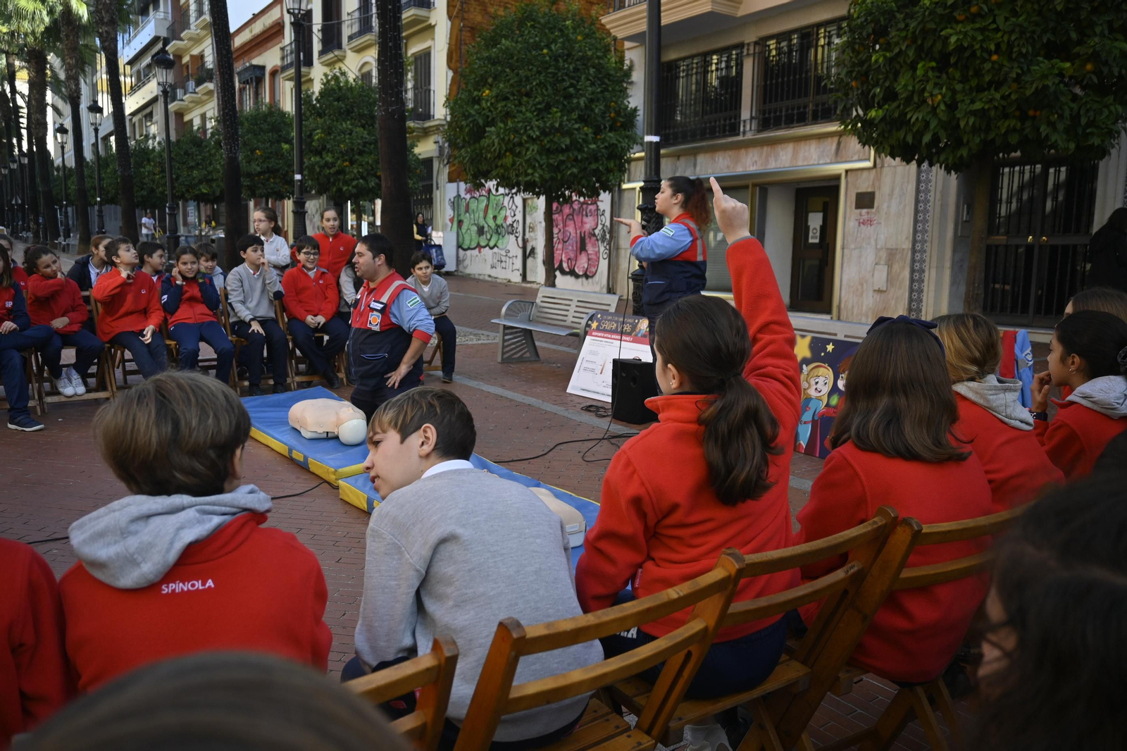 Los niños del Cardenal Spínola aprenden a salvar vidas.