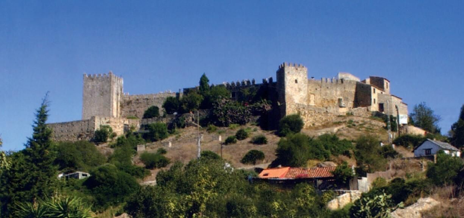 La villa-fortaleza de Castellar vista desde el sur.