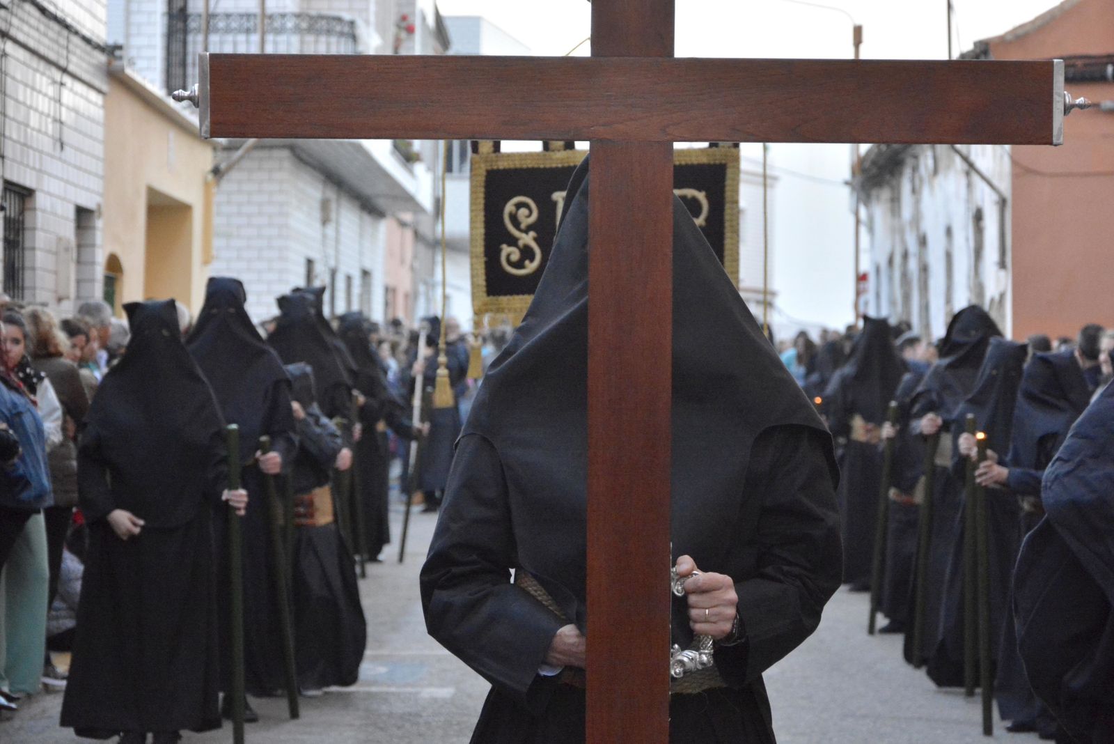Imágenes del Lunes Santo en la comarca