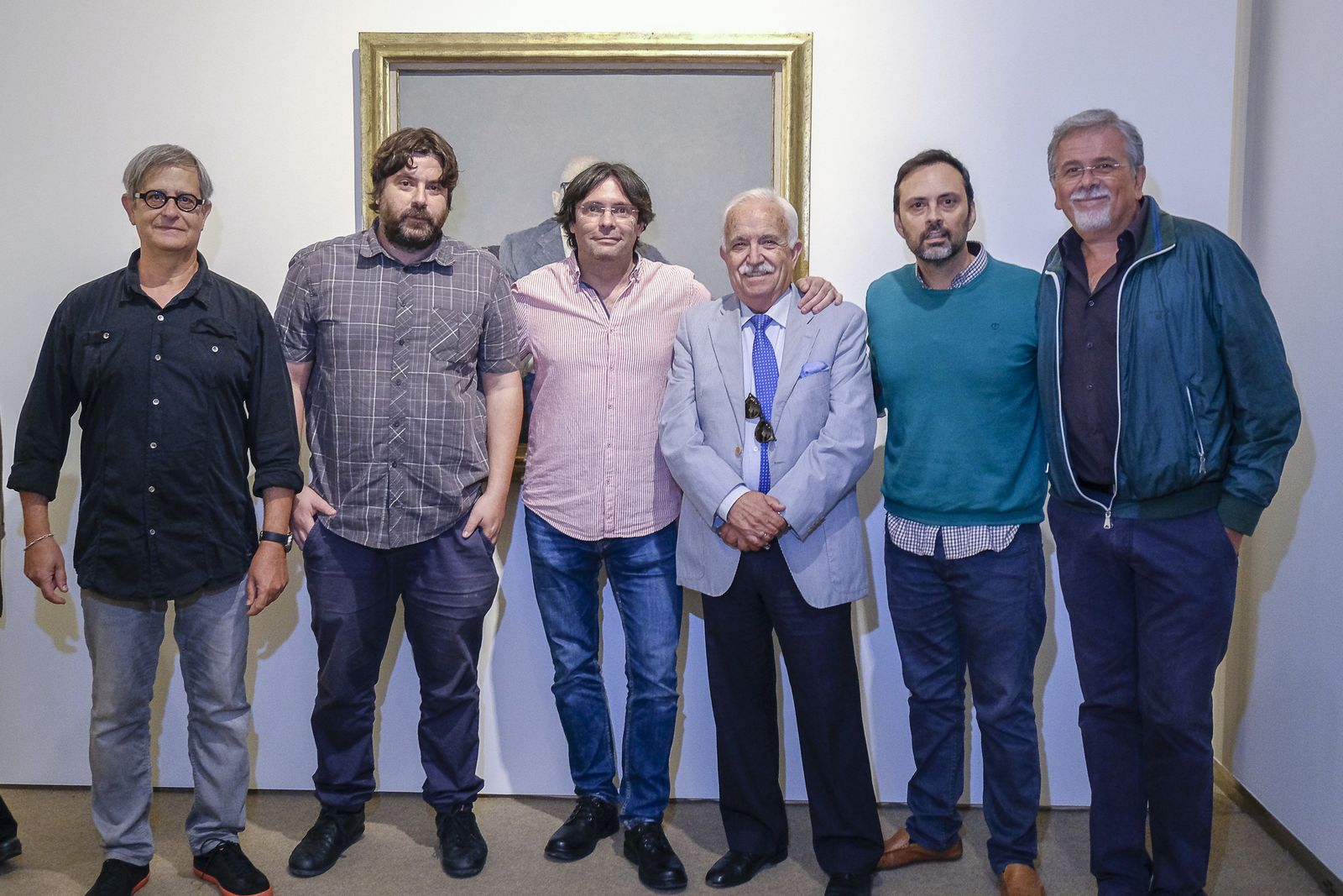 Los artistas Miguel Ángel Valencia, Pepe Baena, Cecilio Chaves, Luis Gonzalo y Fernando Devesa junto a Eduardo Rodríguez.