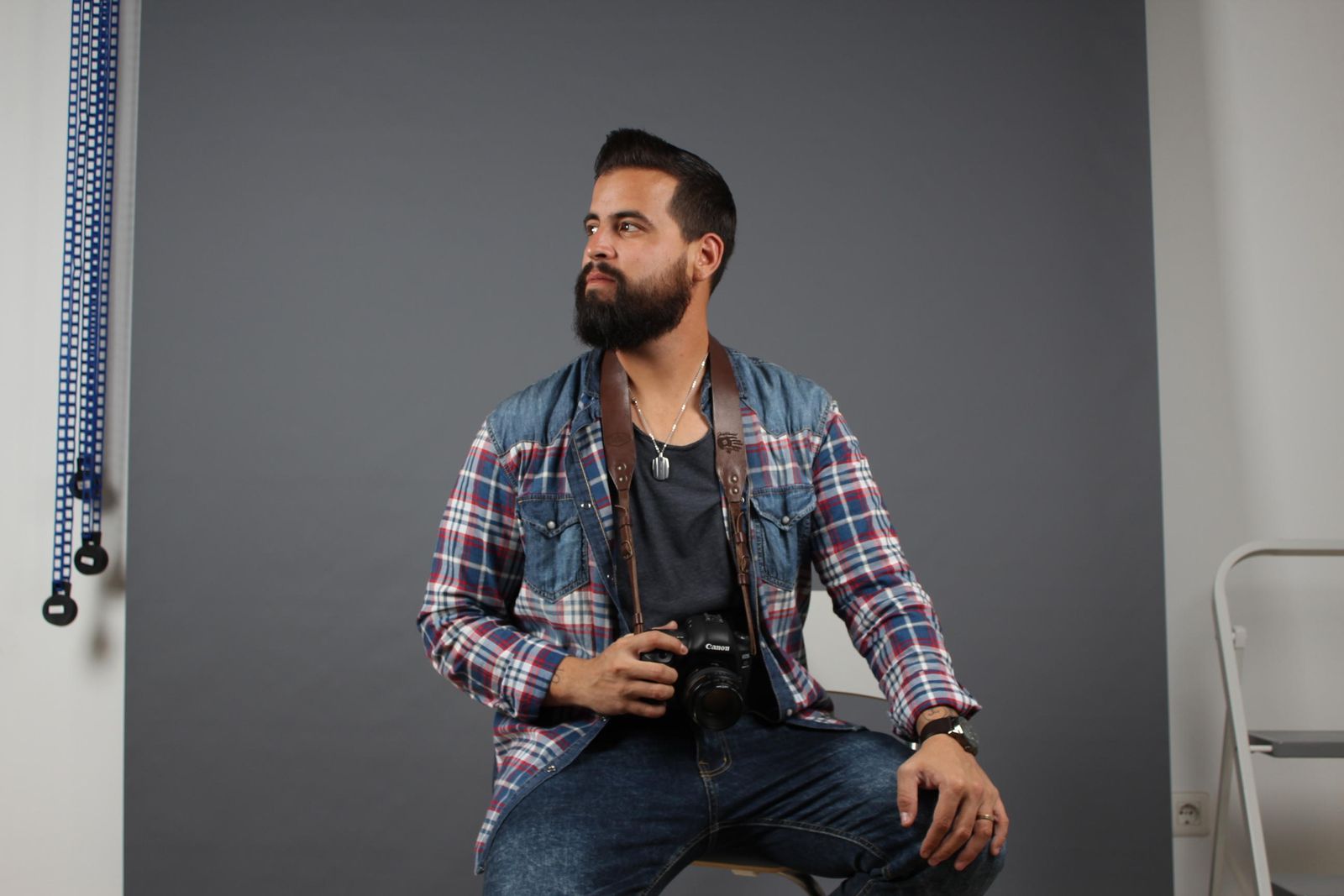 José Daniel Fotografía imparte el curso gratuito en la Casa de la Juventud.