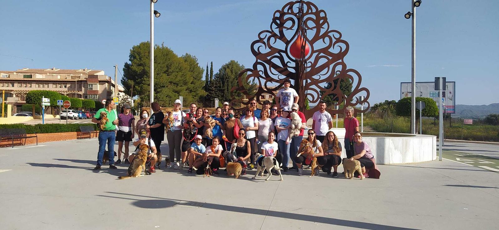 Foto de familia de los participantes.