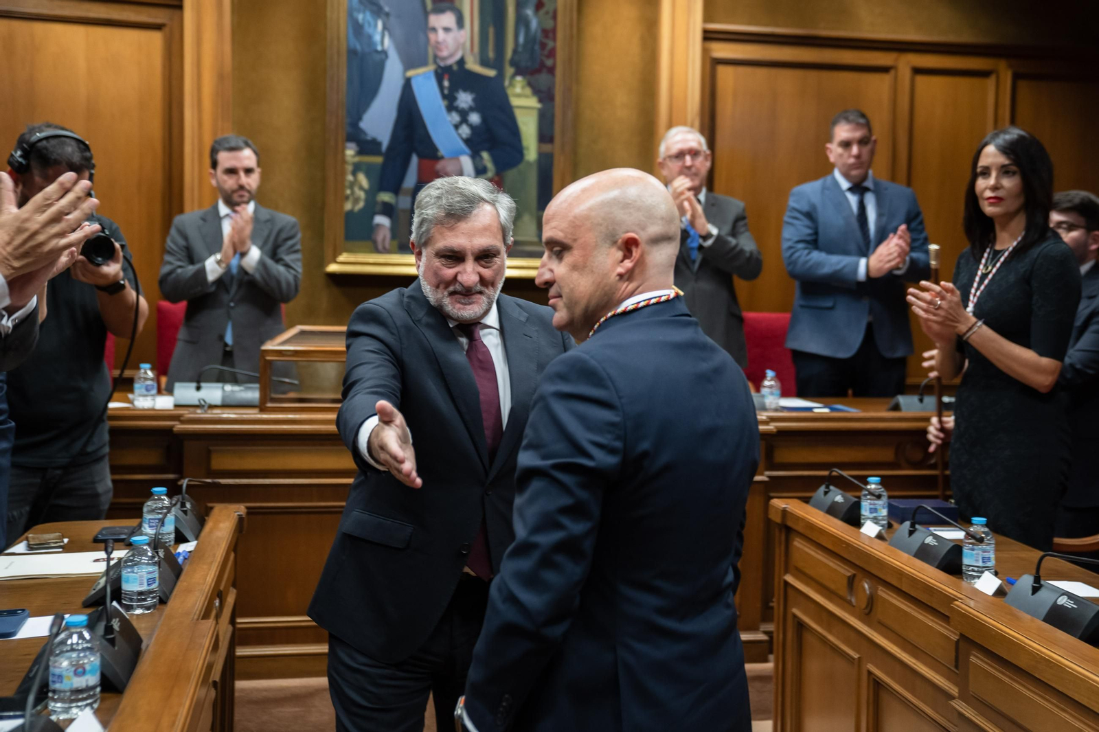 Así se ha vivido la investidura del nuevo presidente de la Diputación Provincial de Almería