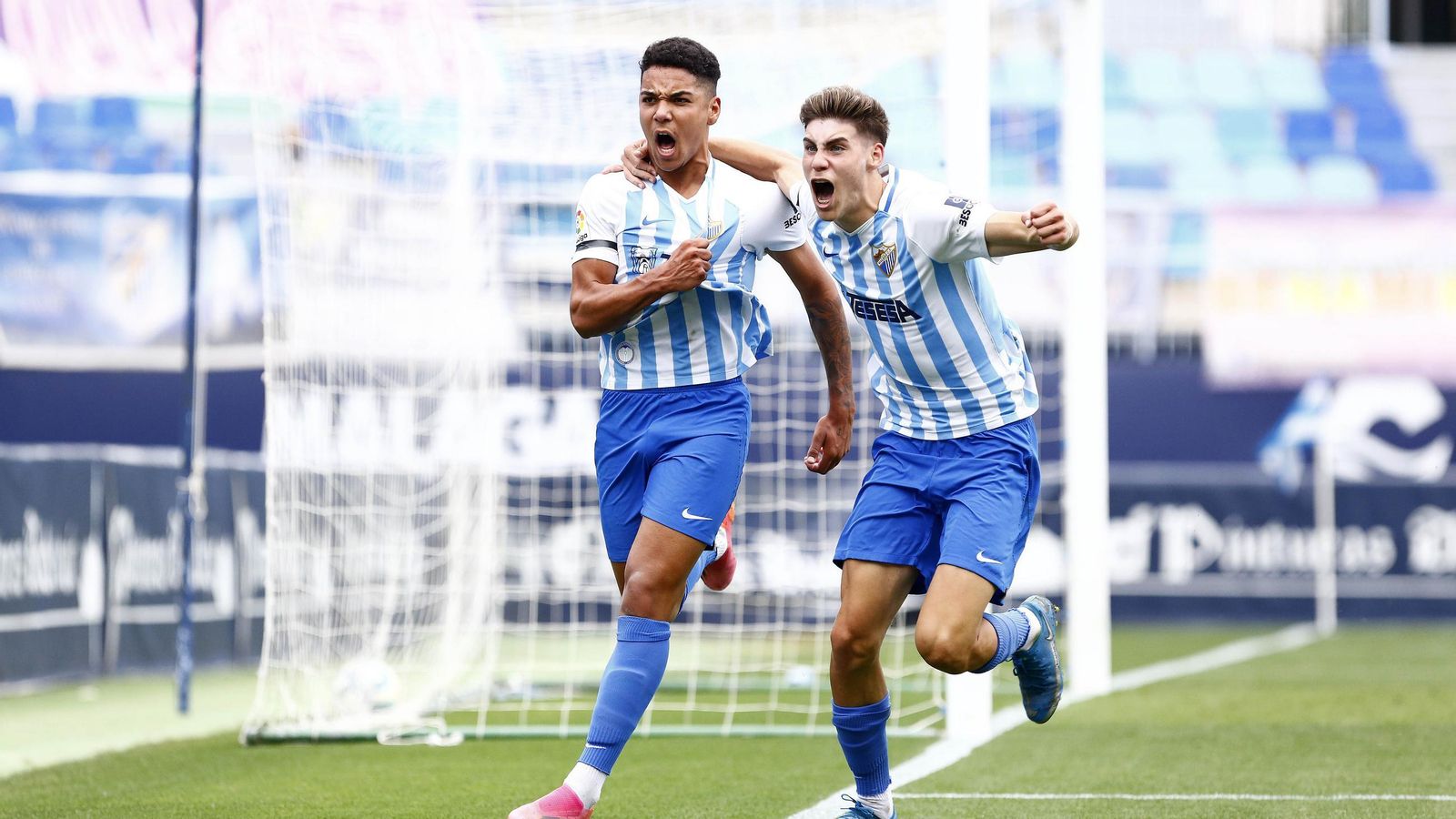 Roberto, su paso por el Málaga CF en fotos