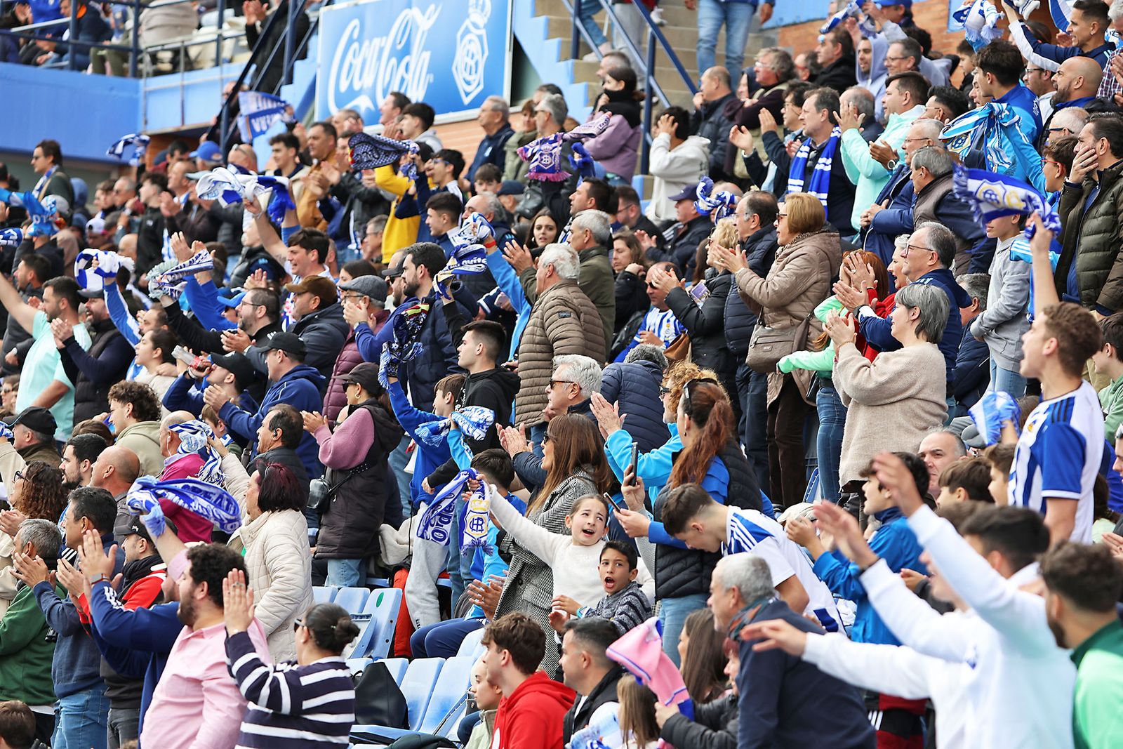 Ambiente en las gradas del Recreativo de Huelva vs AD Ceuta FC