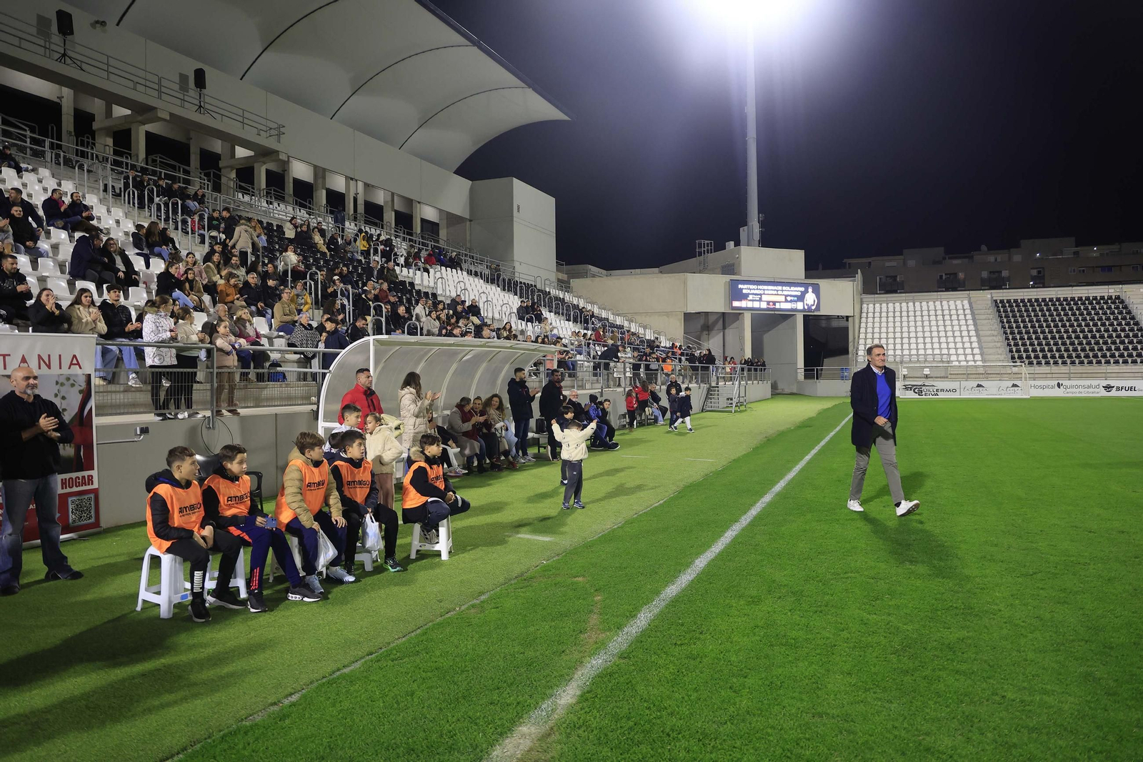 Las fotos del homenaje al ex jugador de la Balona Edu Mena en La Línea