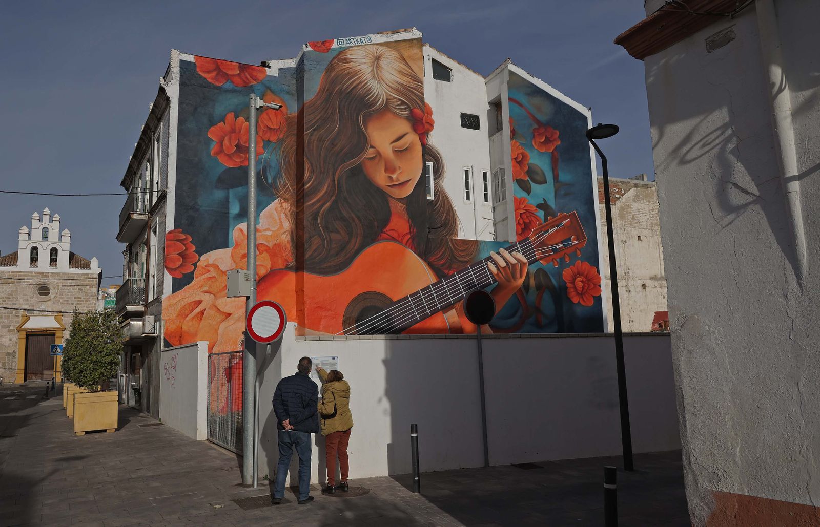 Fotos de los murales ganadores del primer Festival de Arte Urbano del Barrio de la Caridad en Algeciras