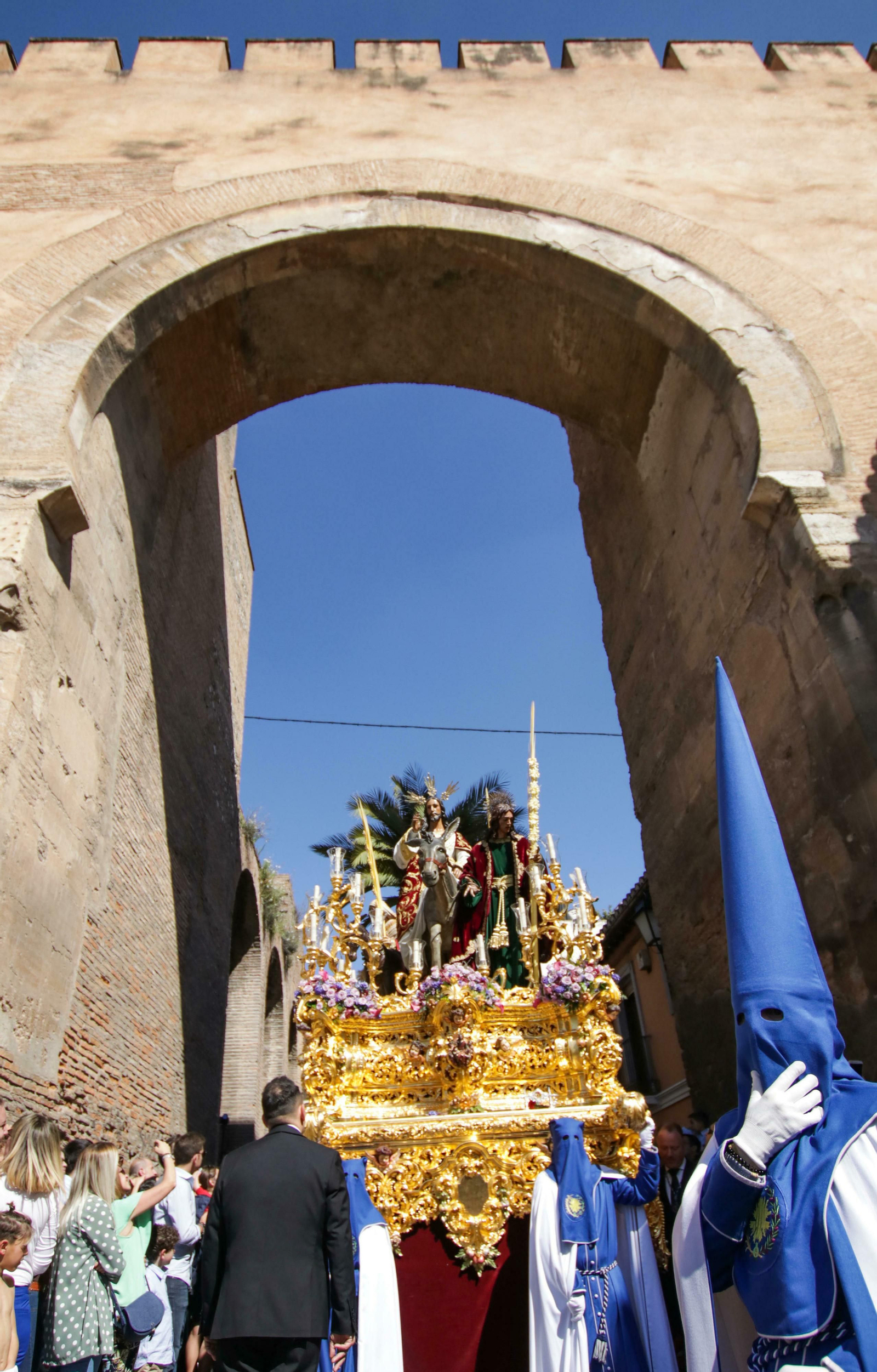 Galería de fotos de La Borriquilla en un soleado Domingo de Ramos
