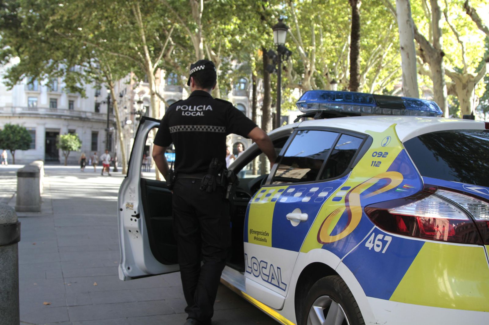 Un policía local de Sevilla.