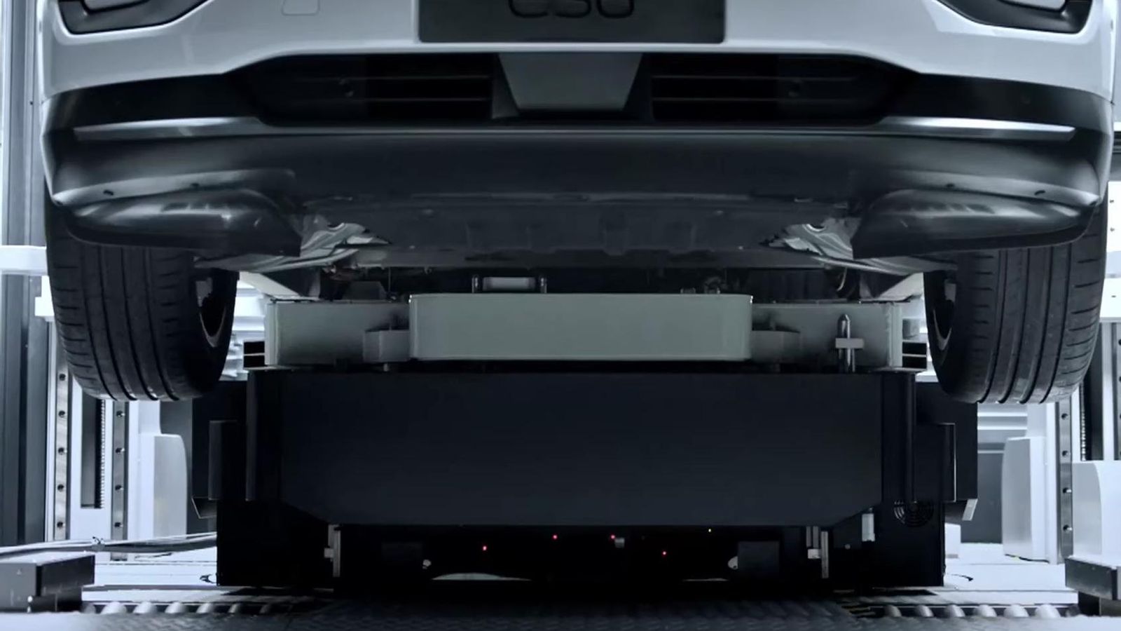 Los cambios de batería, por su rapidez, podrían ser una altenativa para que los coches eléctricos cuenten nuevamente con energía. Sin embargo, las instalaciones automatizadas de reemplazo son costosas.