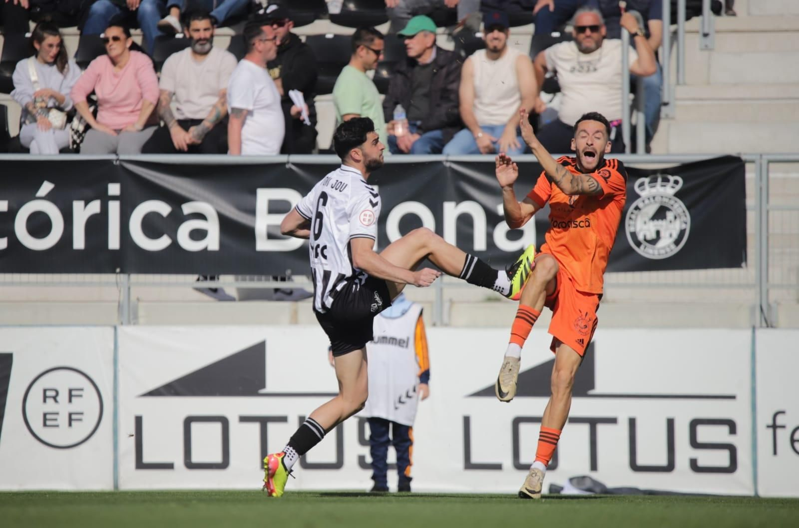 Imágenes del triunfo del Xerez CD ante la Balona en La Línea
