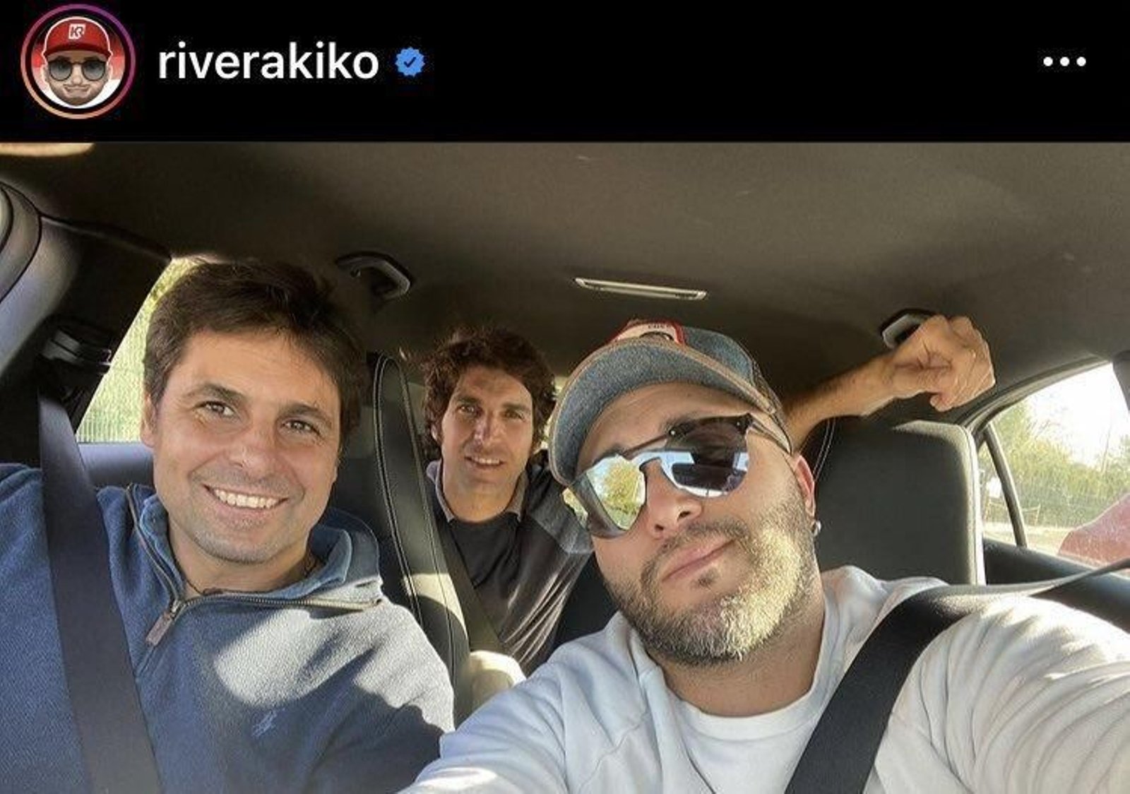 Los hermanos Rivera, en el coche de vuelta a Sevilla y sin mascarillas.