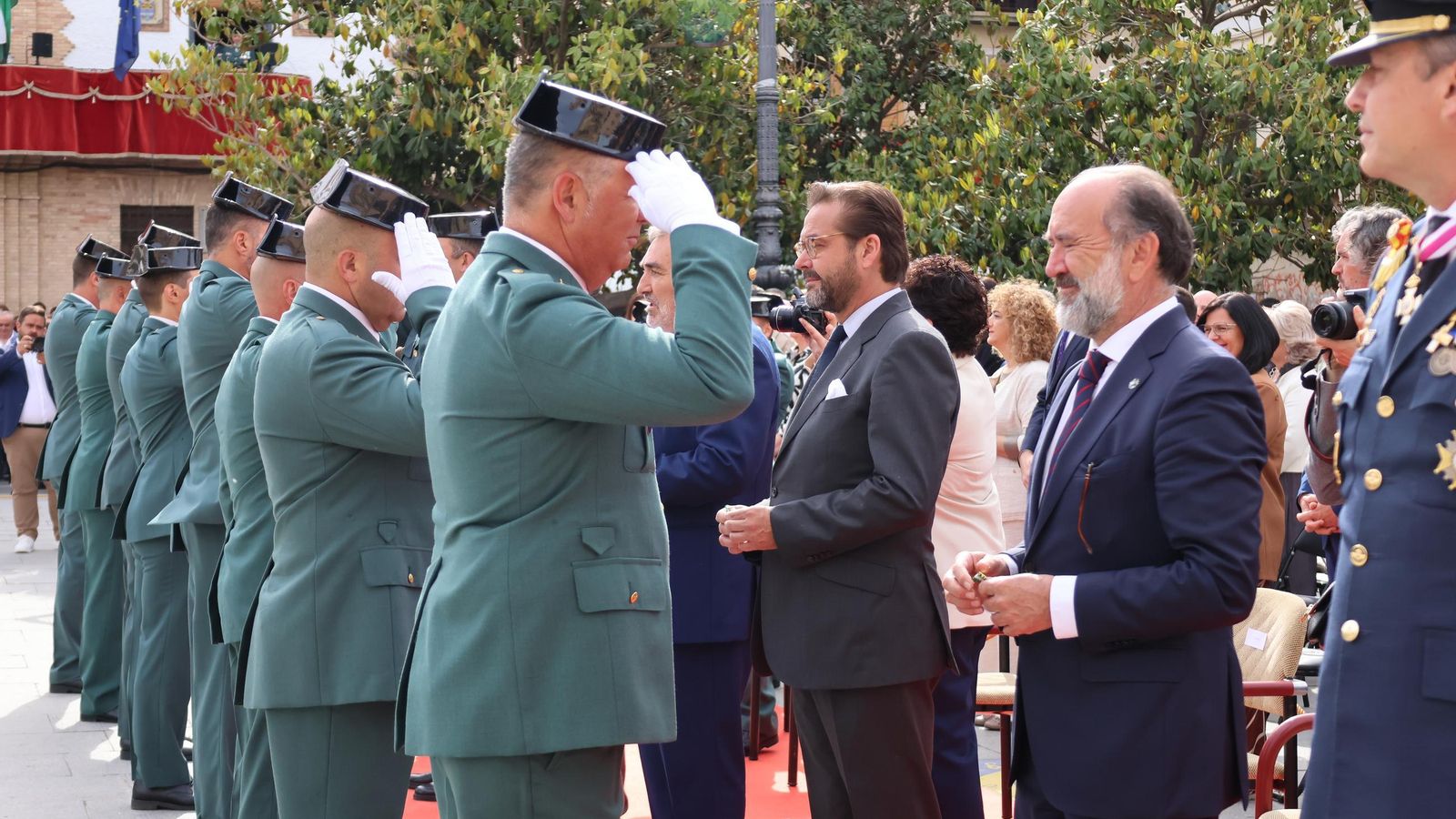 Santa Fe se vuelca con el 181 aniversario de la Guardia Civil