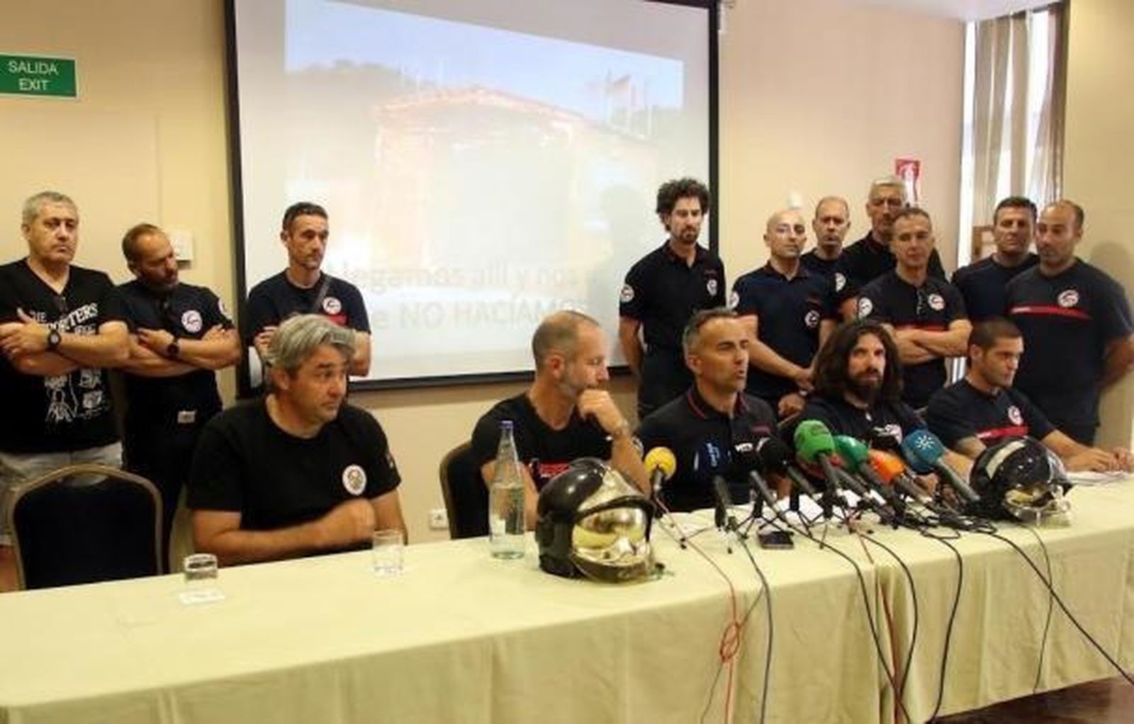 Rueda de prensa de los efectivos del Consorcio de Bomberos Huelva.