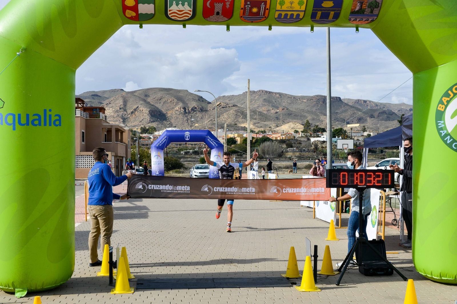 Alcaraz y Naselli se llevan la victoria en el Duatlón Cros de Huércal de Almería