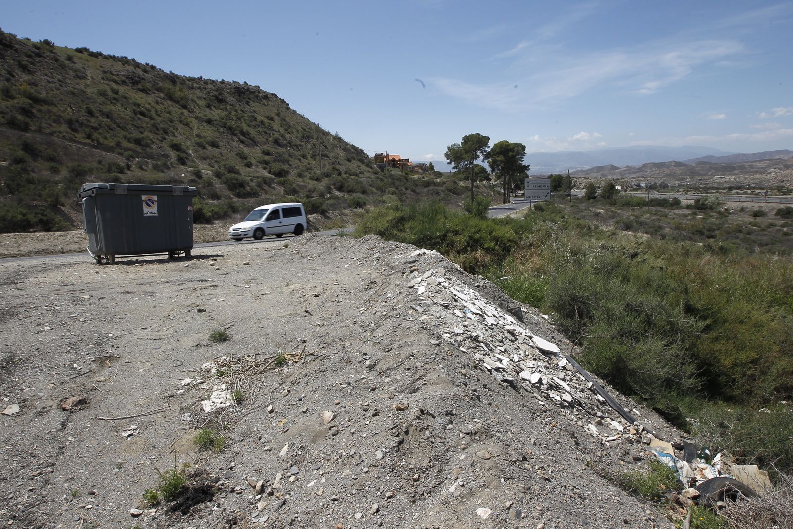 Fotogalería basura en el Desierto de Tabernas