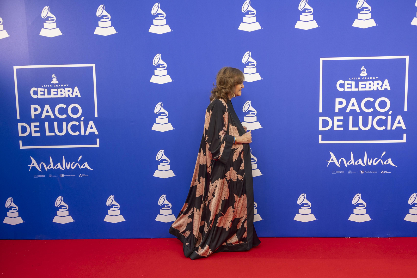 Las imágenes de la alfombra roja en el Falla con el homenaje de los Latin Grammy a Paco de Lucía