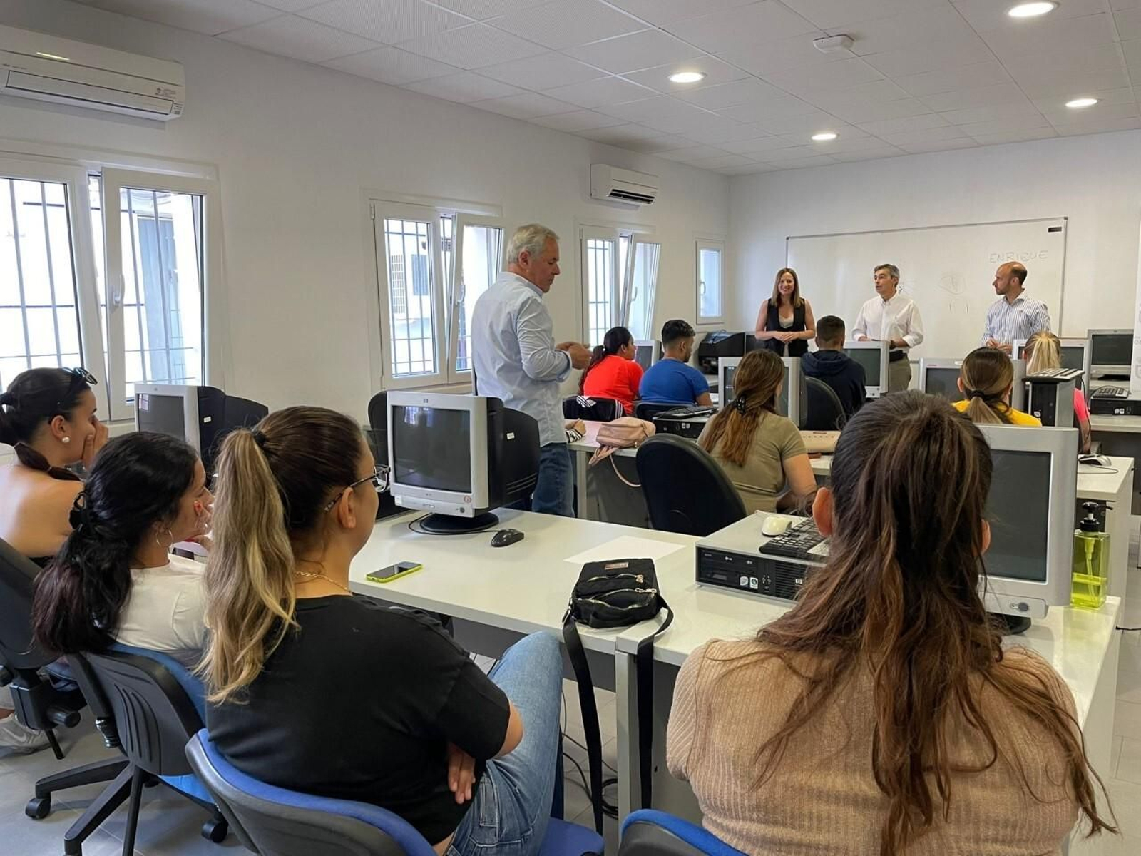 La apertura de estos cursos en Algodonales.