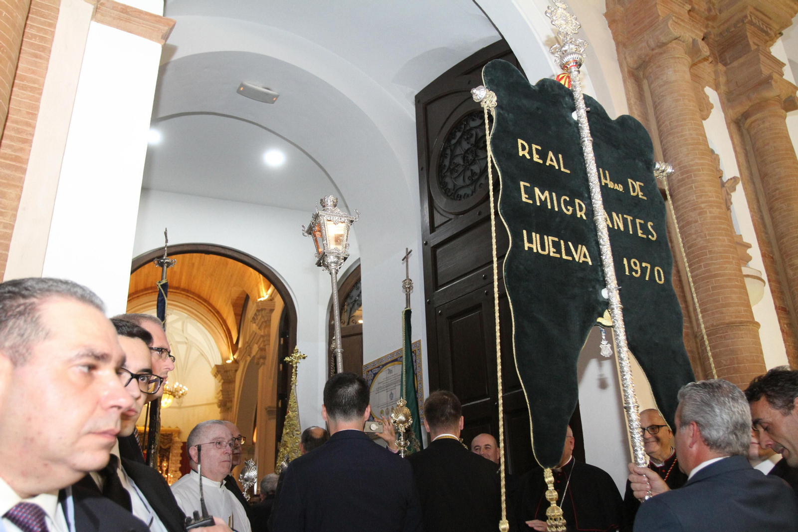 Imágenes del Recorrido del Rosario Glorioso de La Magna Rociera