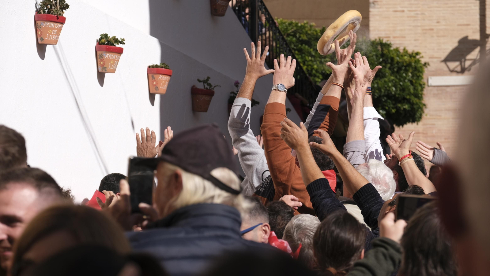 Los vecinos de Lubrín se echan a las calles por San Sebastián
