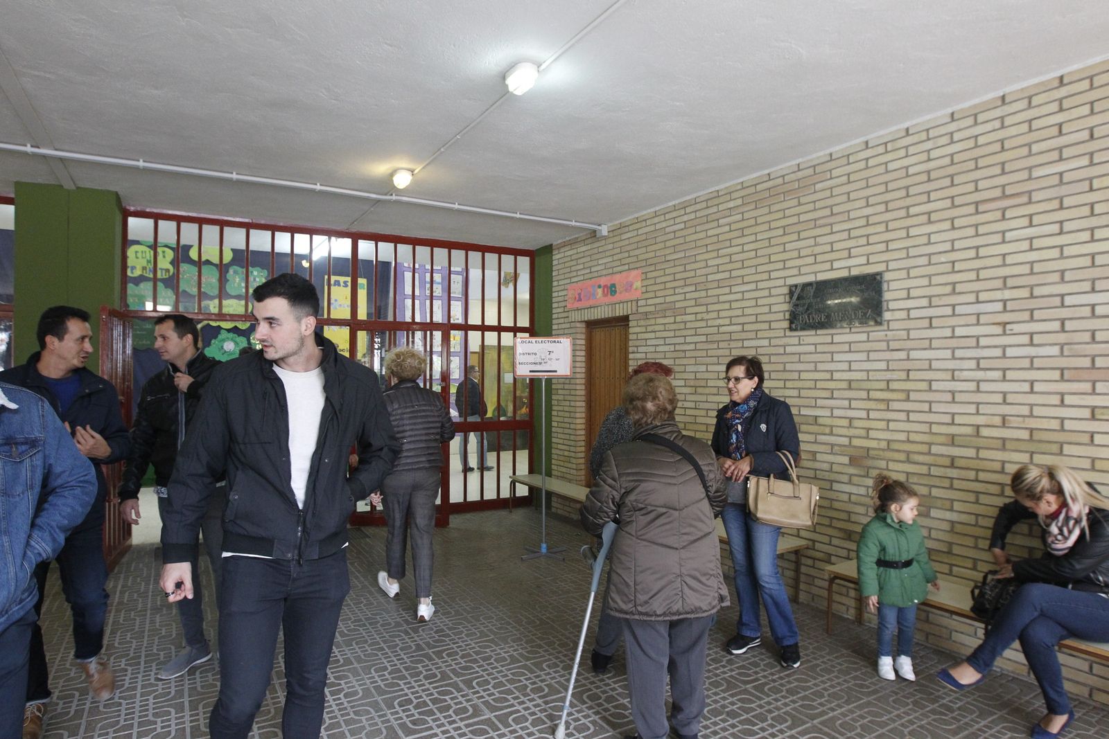 Así están votando los almerienses este 10N