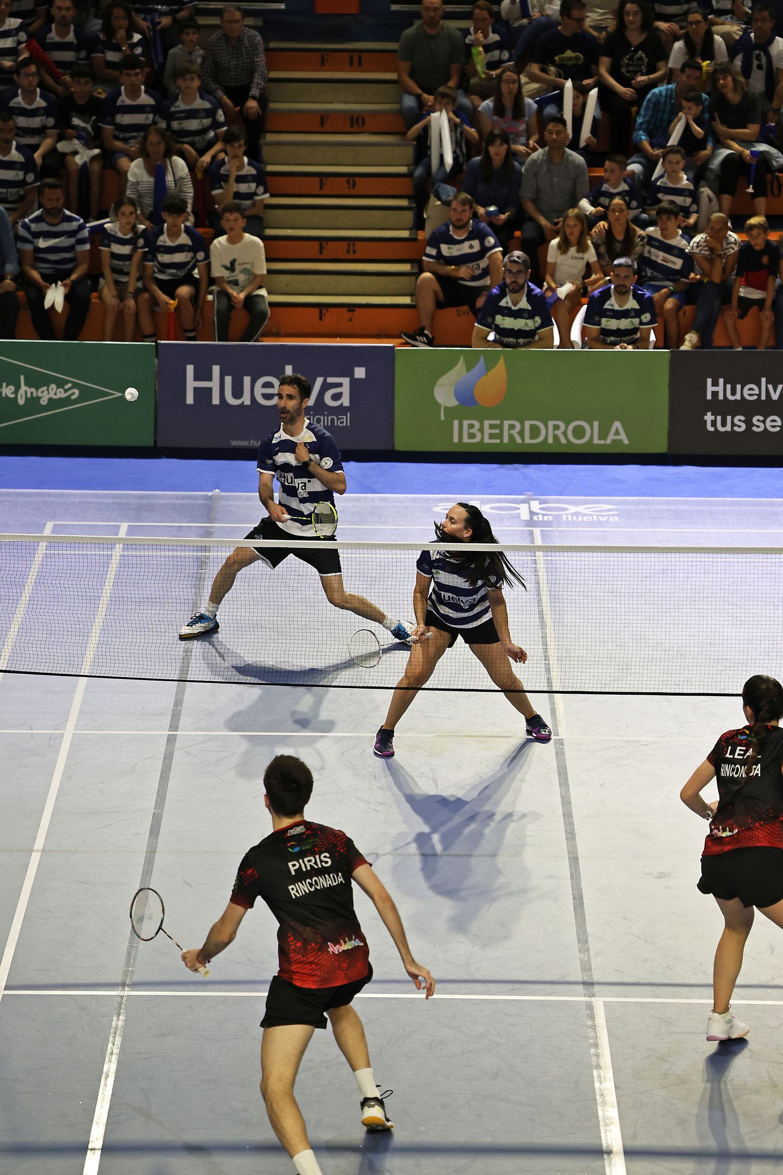 Imágenes de la final de liga de bádminton entre el IES La Orden y La RInconada