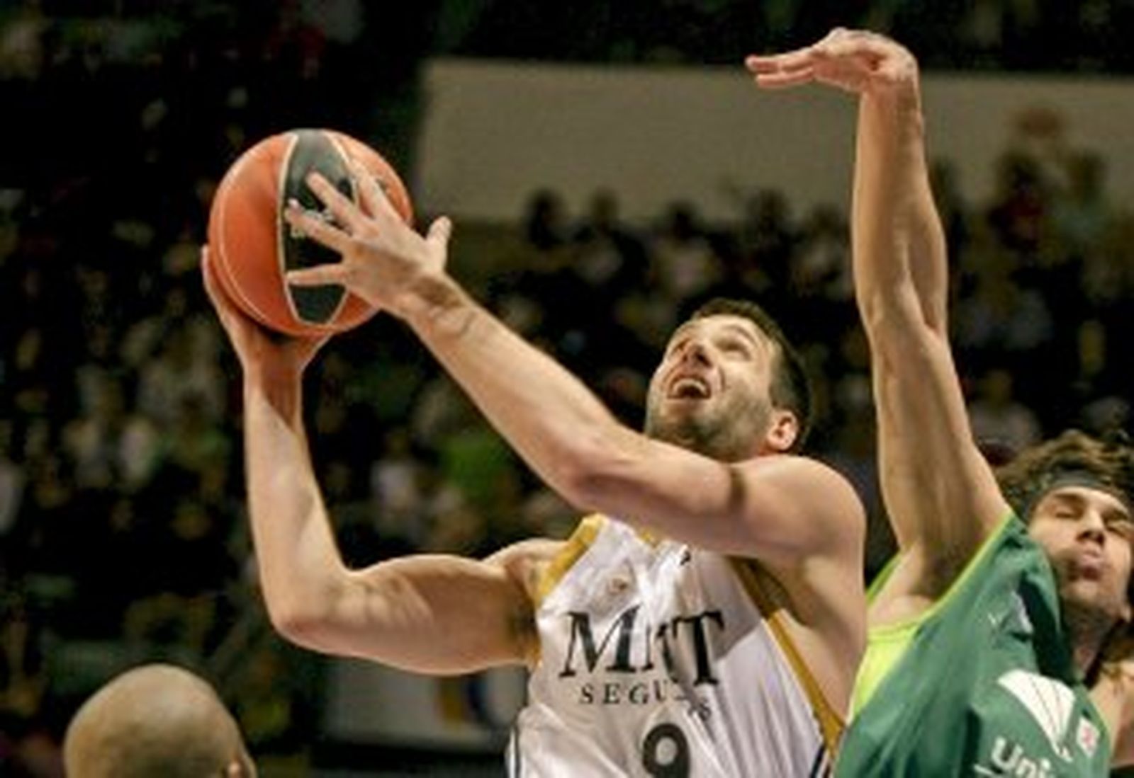 Unicaja se hunde en el último cuarto (84-67)