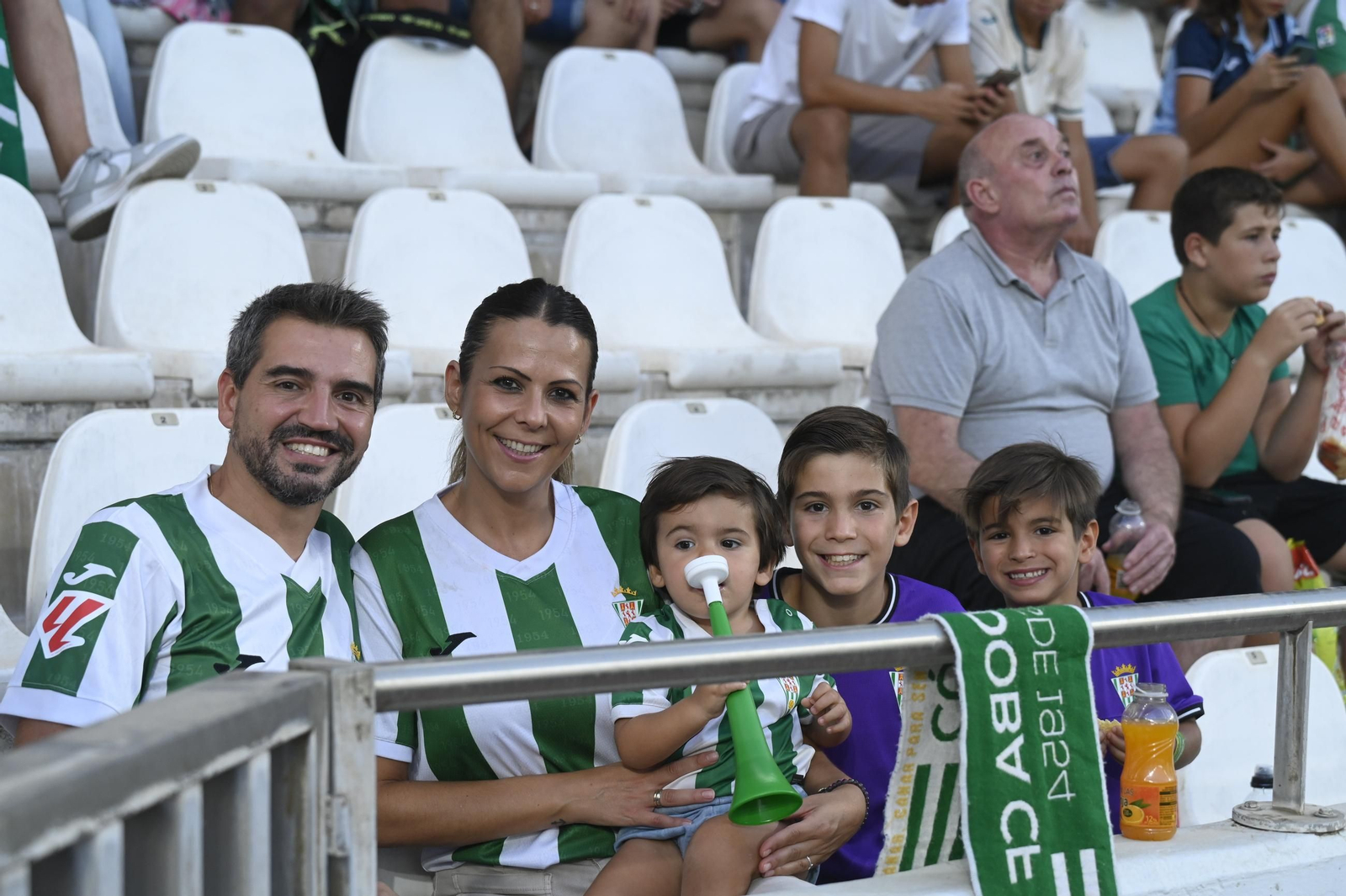 Las mejores fotos del ambiente en El Arcángel para el Córdoba CF - Las Palmas