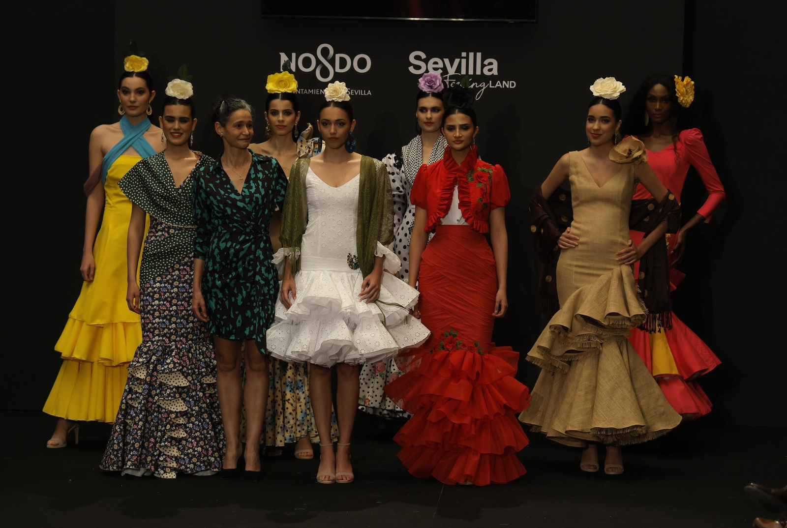 Emprende Lunares, el desfile de moda flamenca de Córdoba A Tu Vera, que anticipa la Feria de Abril: todas las fotos.