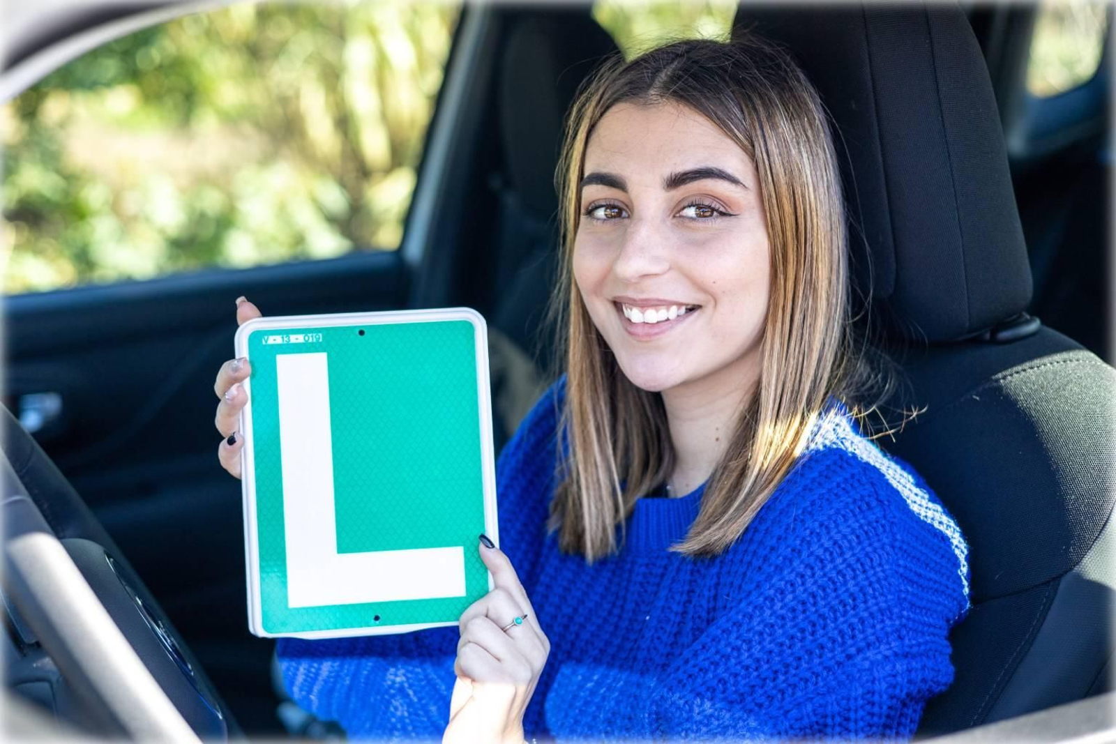 La Junta ayudará con 94 euros a los jóvenes andaluces que se saquen el carné de conducir