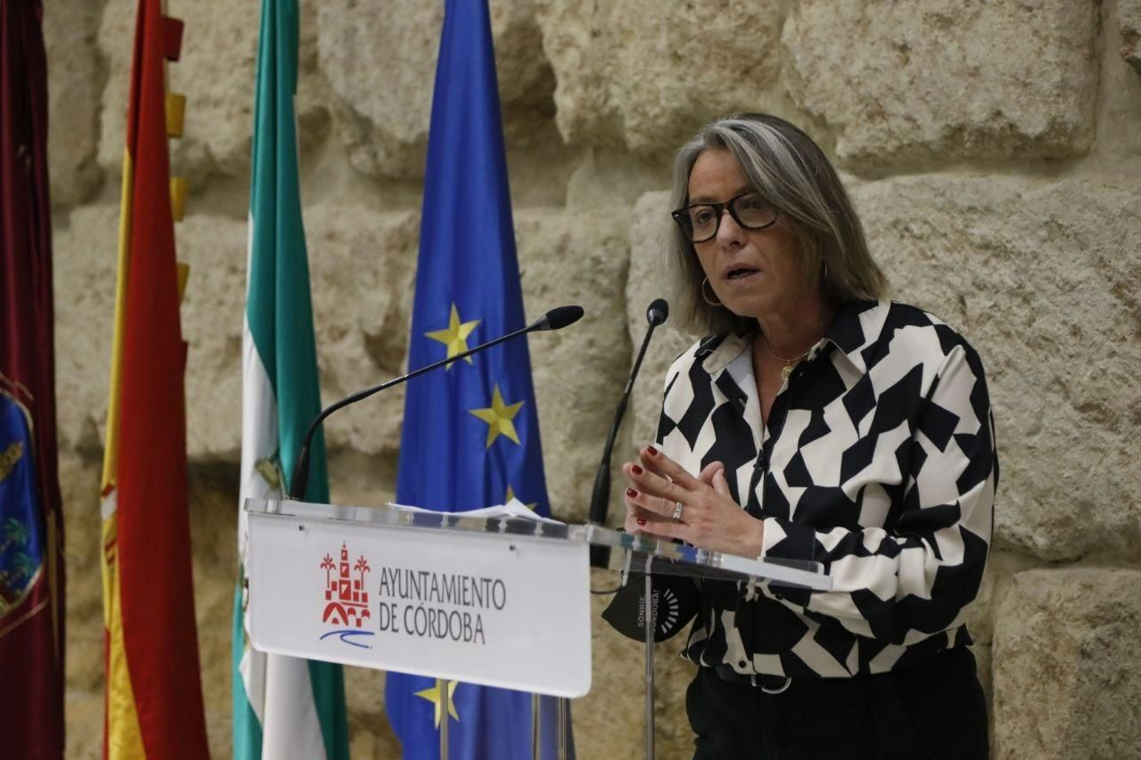 La primera teniente alcalde delegada de Turismo, Isabel Albás, presenta las inversiones.