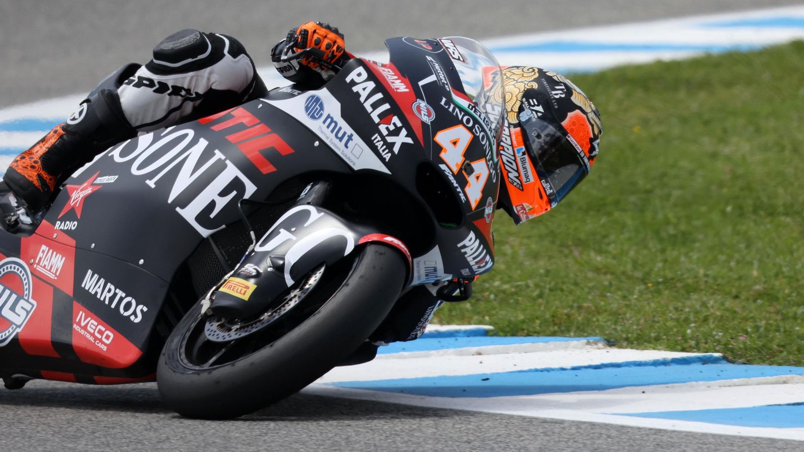 Imágenes de los entrenamientos de Moto2 del Viernes en Jerez