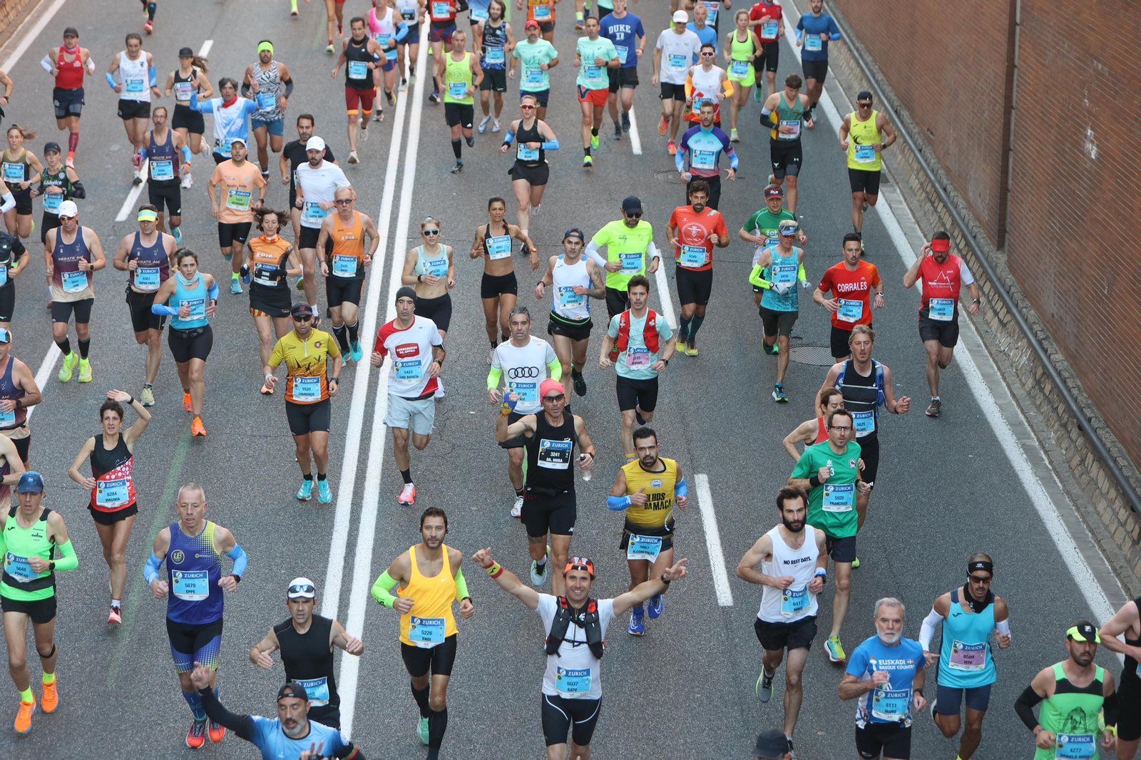 Búscate en la Zurich maratón de Sevilla