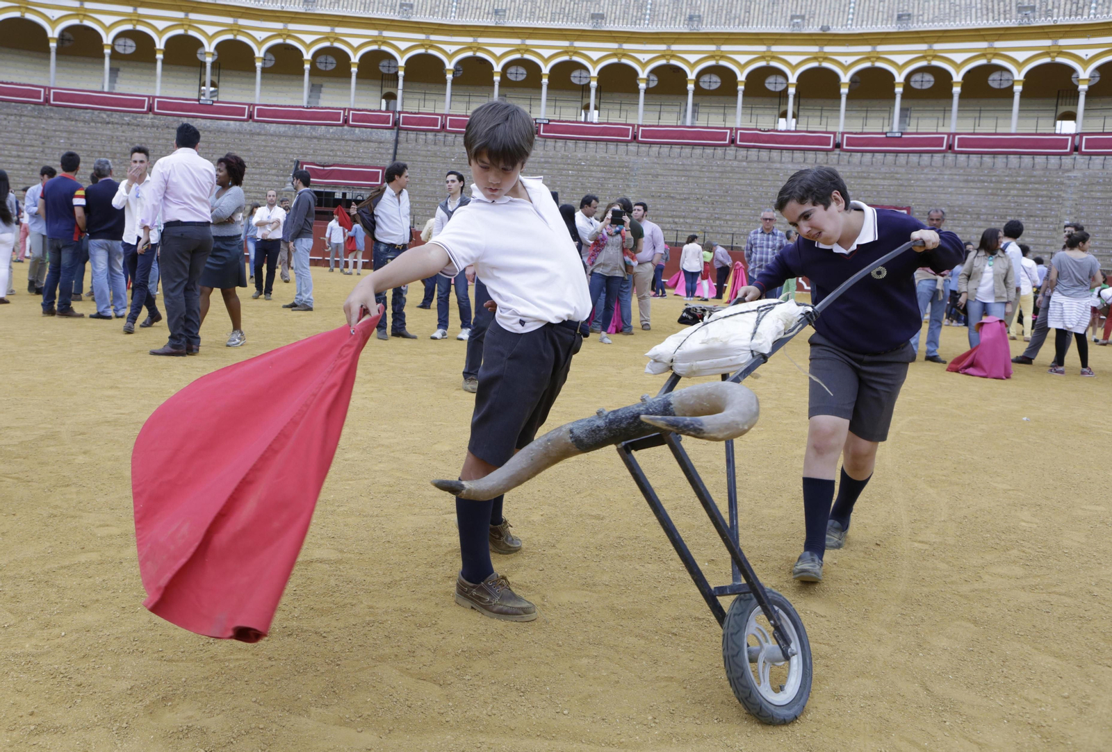 La jornada de puertas abiertas en la Maestranza, en imágenes