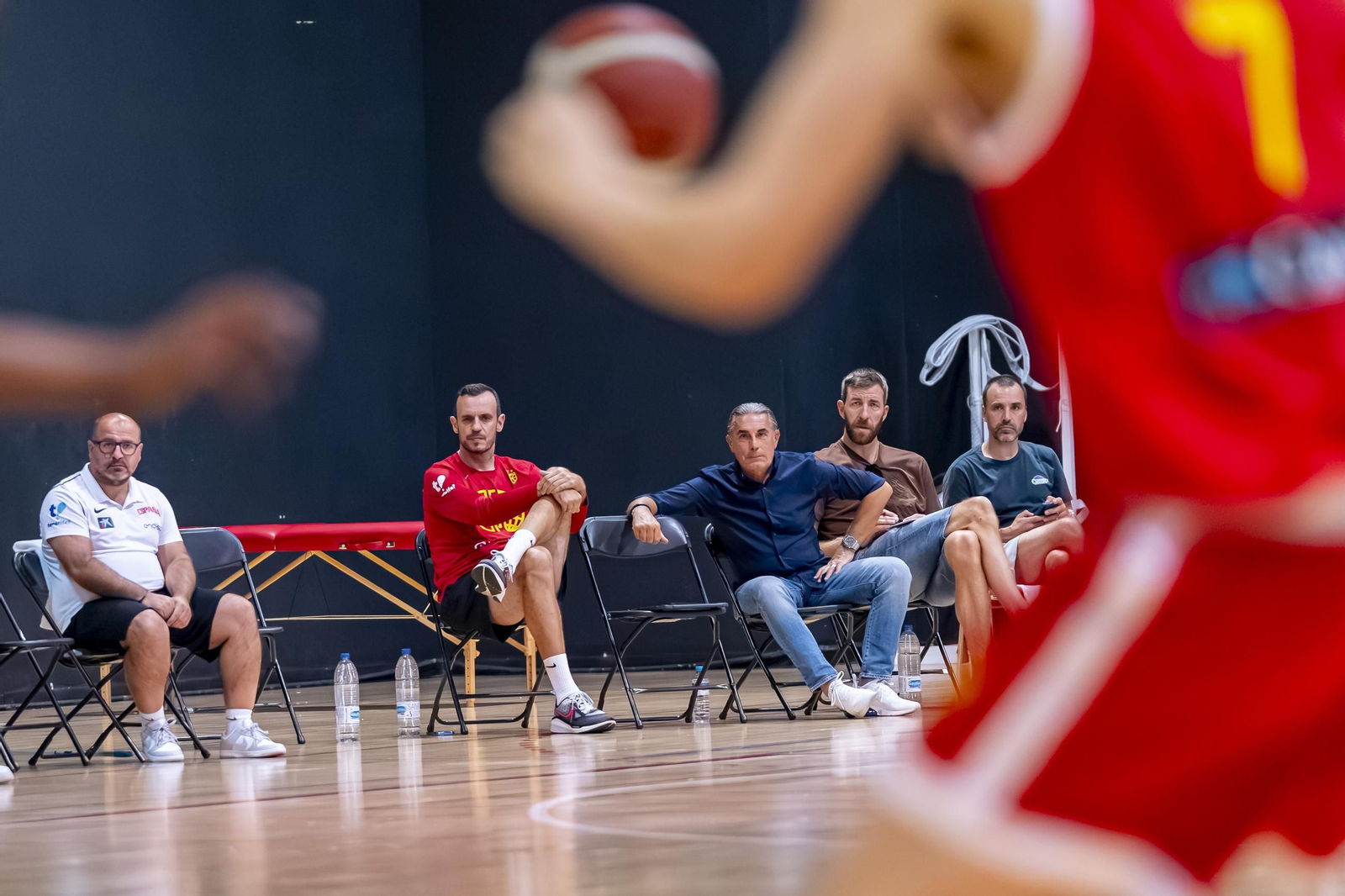 España B, con Álvaro Folgueiras, derrota a Costa de Marfil antes de venir a Málaga