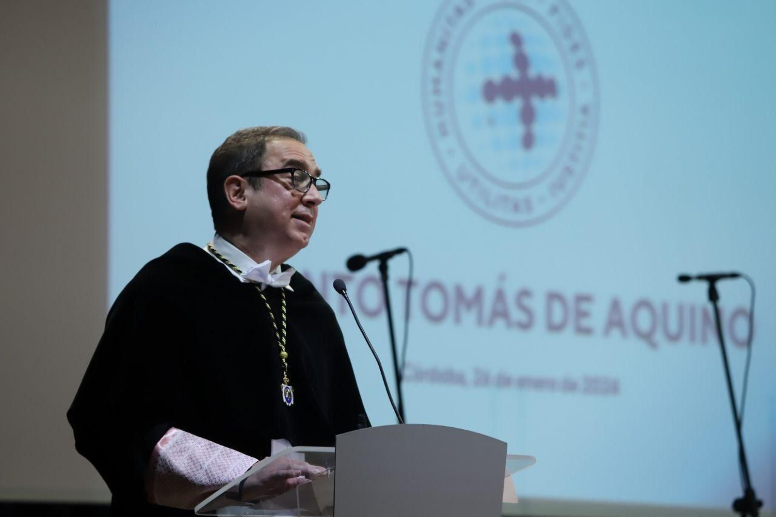 El rector de la Universidad Loyola Andalucía, Fabio Gómez-Estern, durante su intervención.