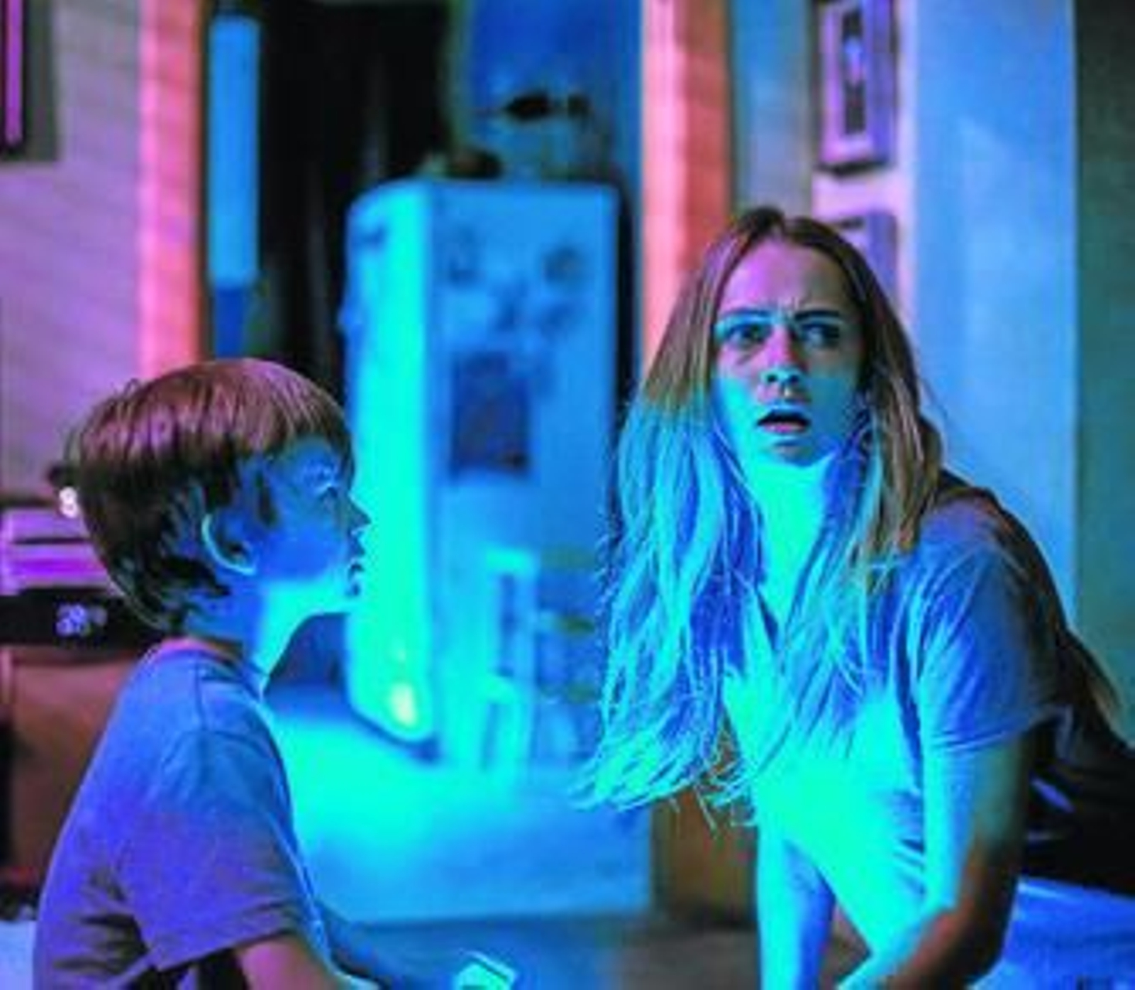 'Nunca apagues la luz', de David F. Sandberg, no logra inspirar terror.