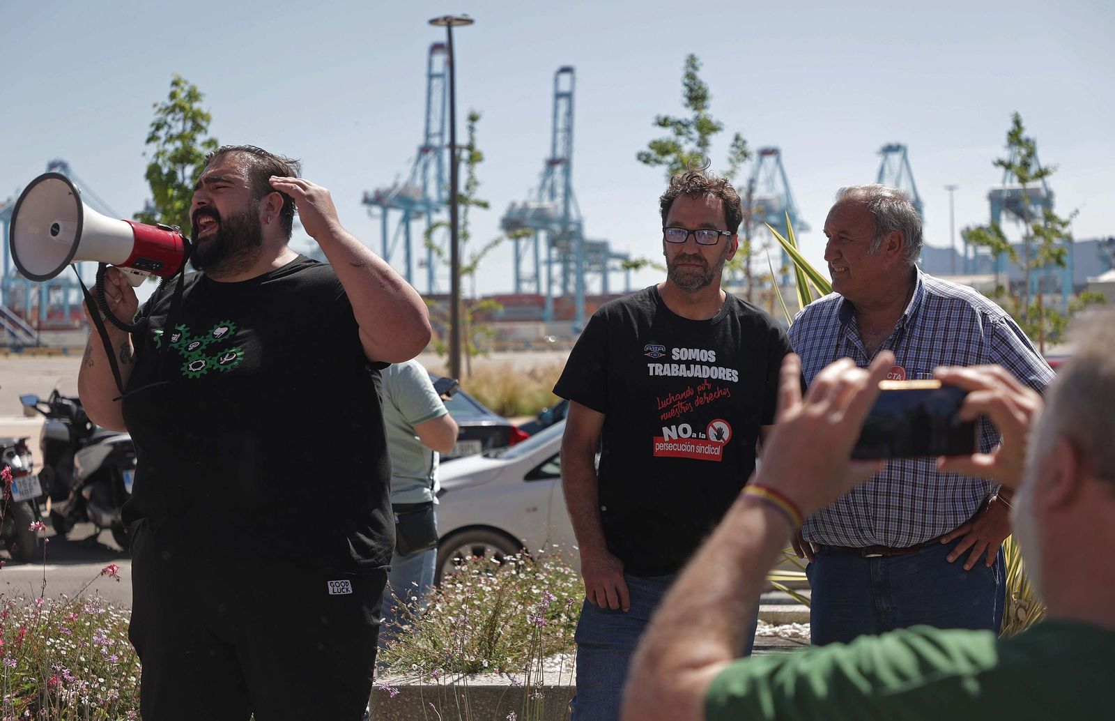 Fotos de la manifestación de apoyo a los siete sindicalistas de ATA y CGT por la huelga de Acerinox