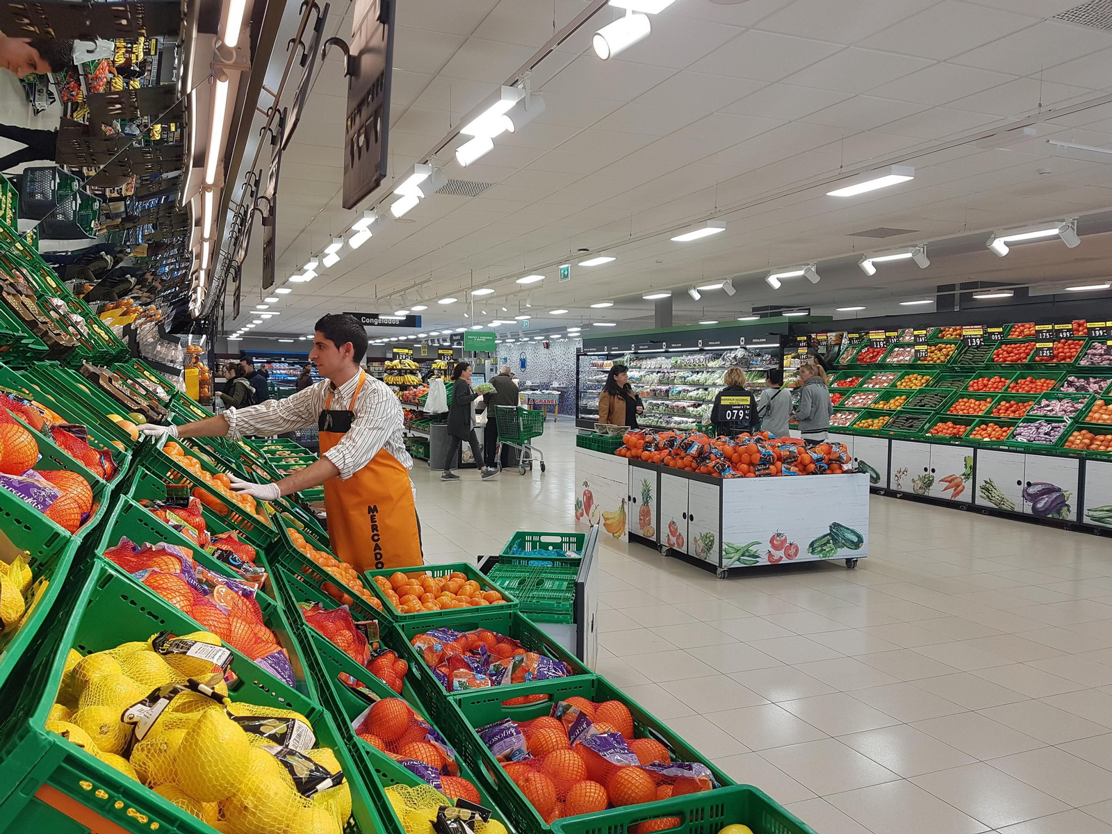 Interior de un supermercado de Mercadona.