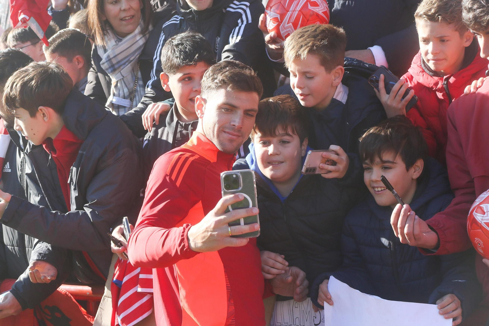 Encuéntrate en Los Cármenes en el entreno del Granada CF