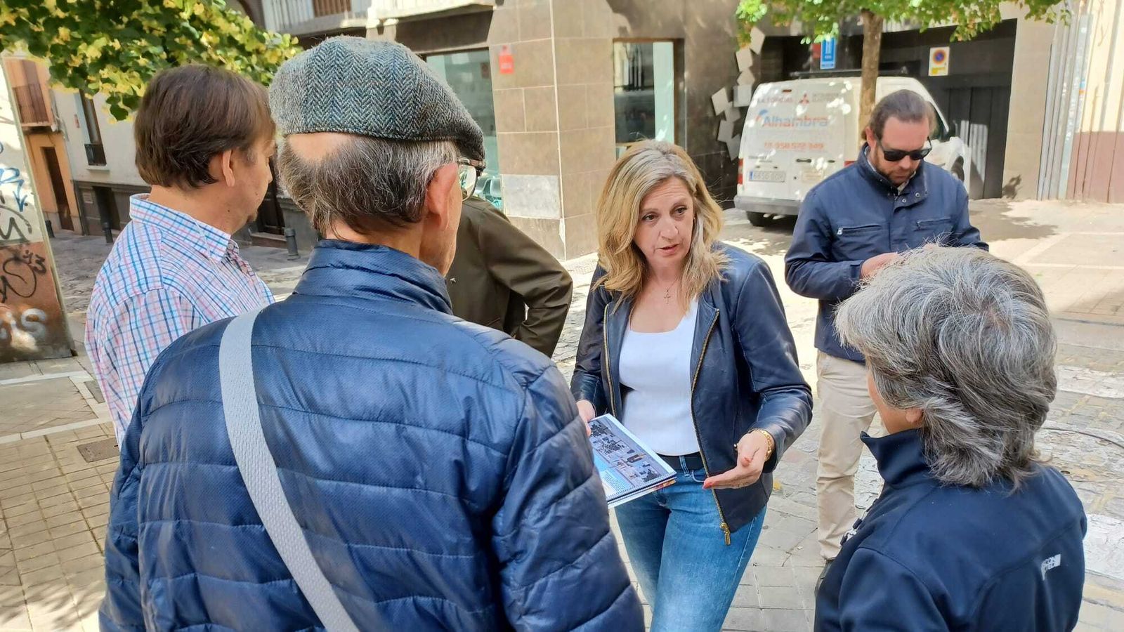 Imagen del acto de Beatriz Sánchez Agustino, candidata de Vox en Granada, en el Realejo