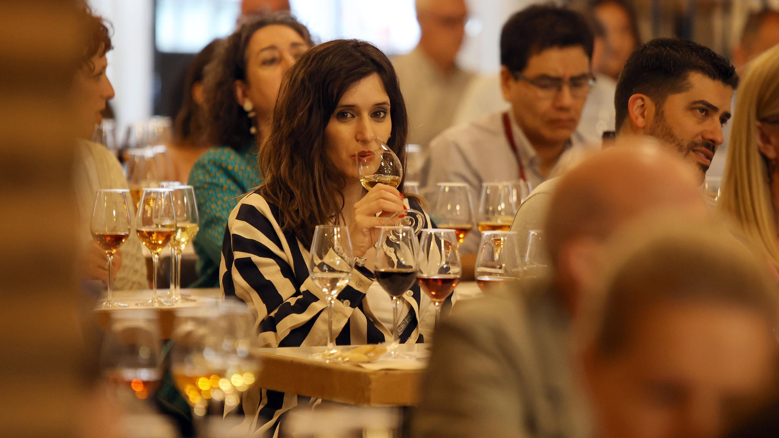 Cata taller de vinos de Jerez en el Consejo Regulador Cata taller de vinos de Jerez en el Consejo Regulador