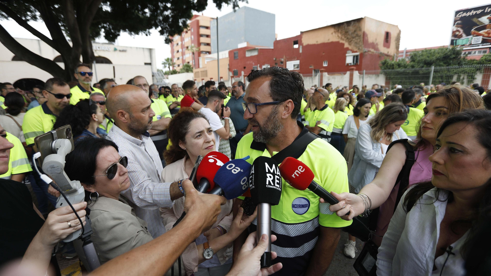 La plantilla de Acerinox celebra una nueva manifestación en Algeciras, en imágenes