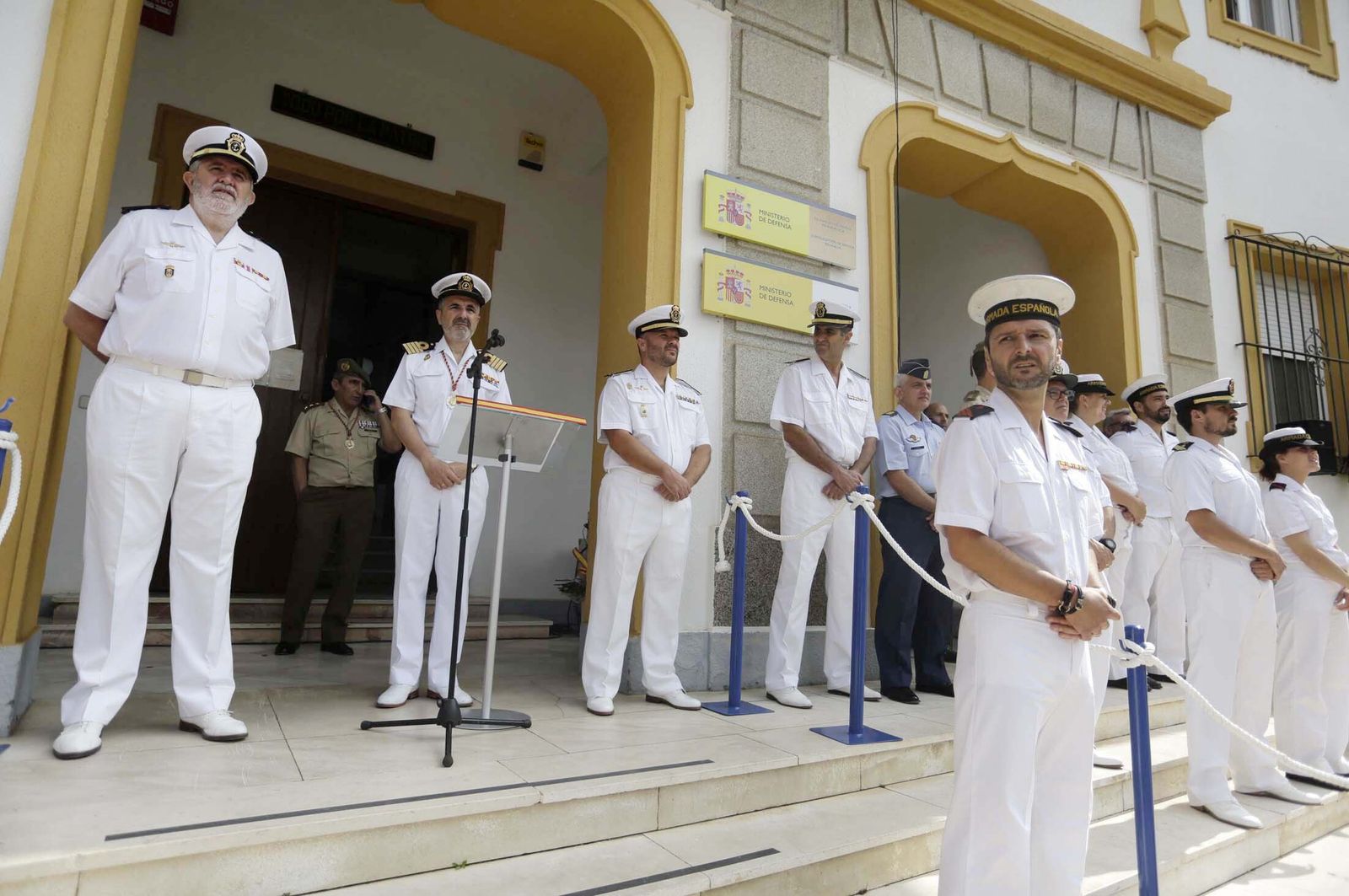 El Rocío 2023: Imágenes de la Hermandad de Emigrantes en su salida de Huelva