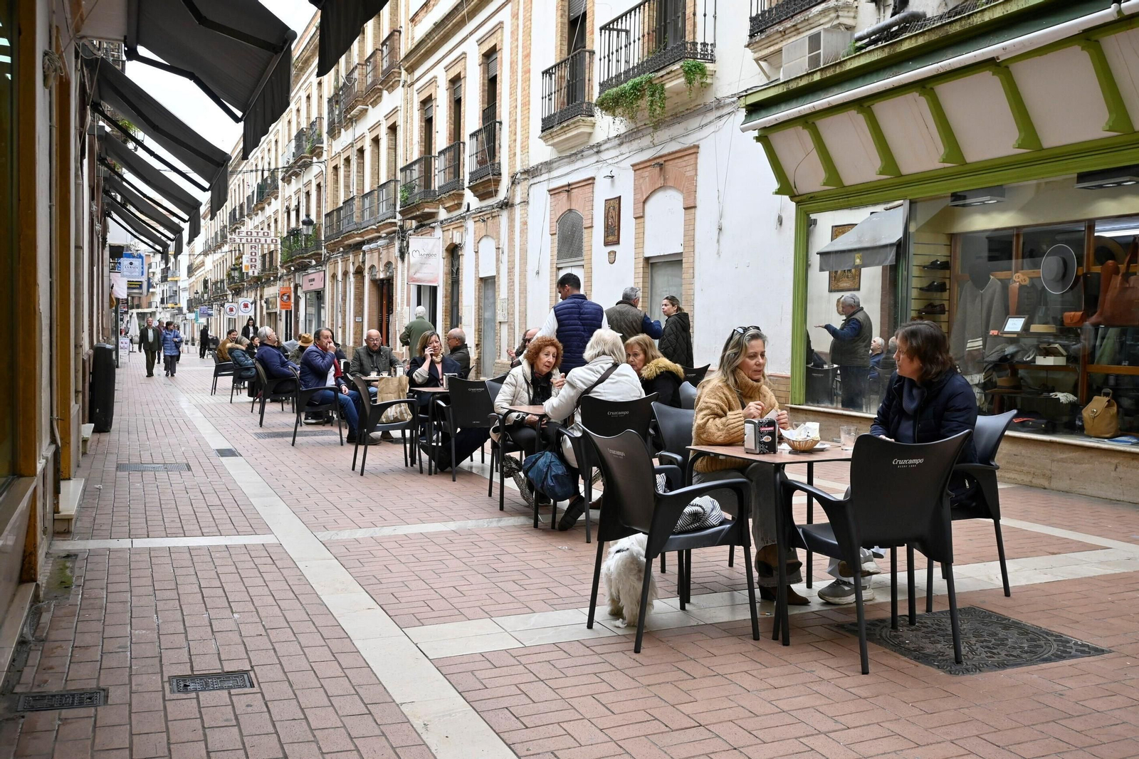 Terraza en la calle Rábida